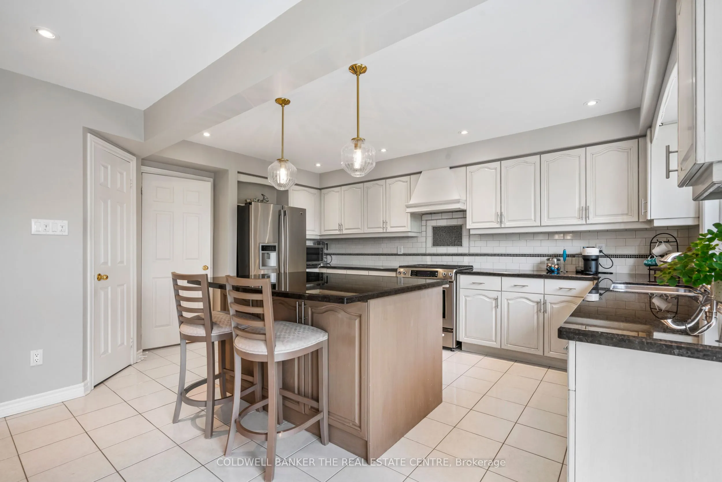 384 Amberlee Court