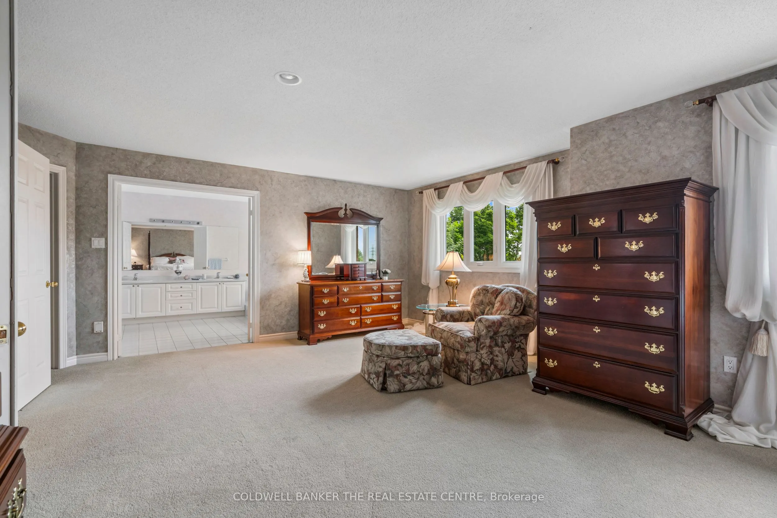 384 Amberlee Court