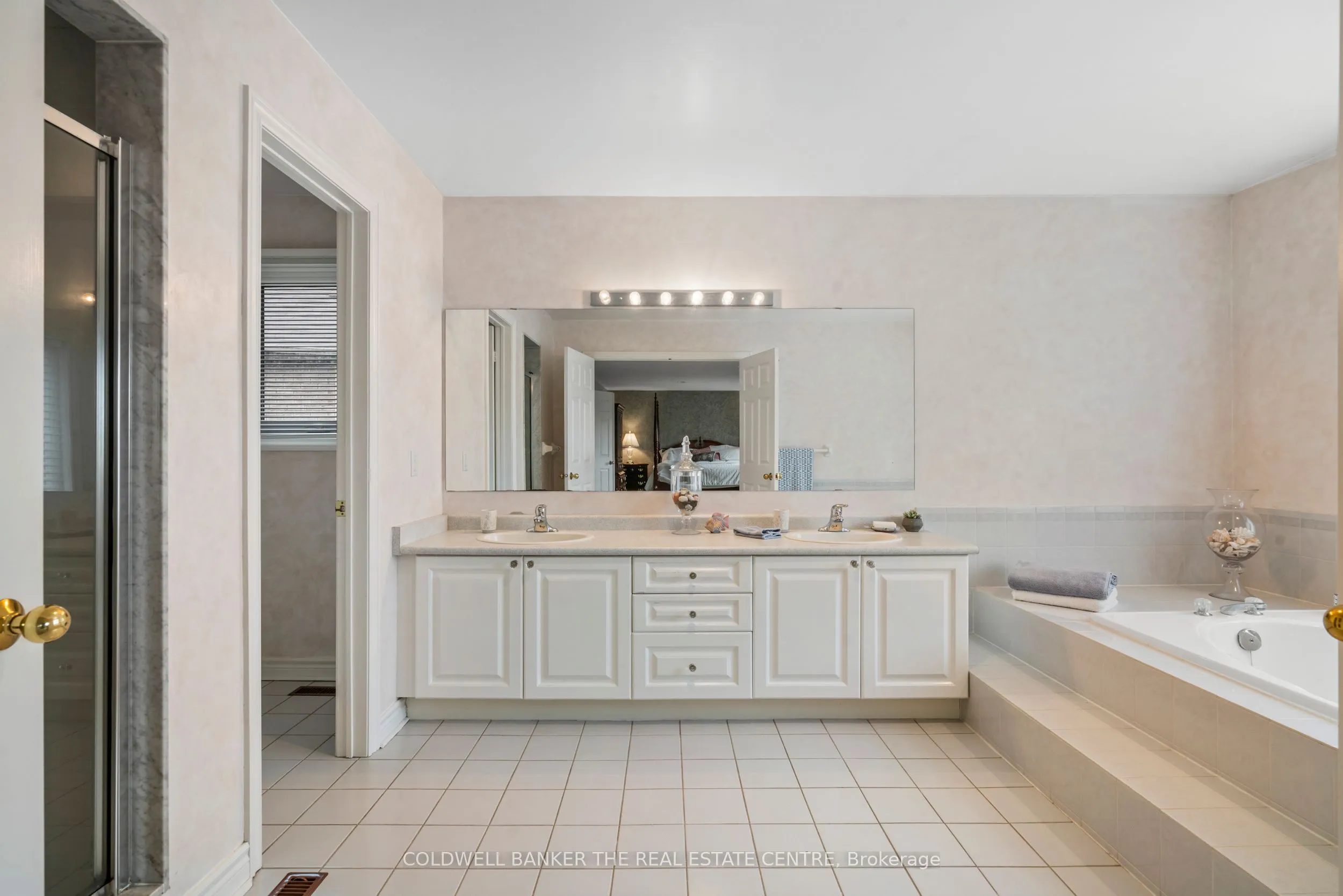 384 Amberlee Court