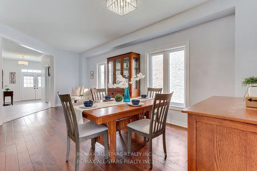 16 James Ratcliff Avenue