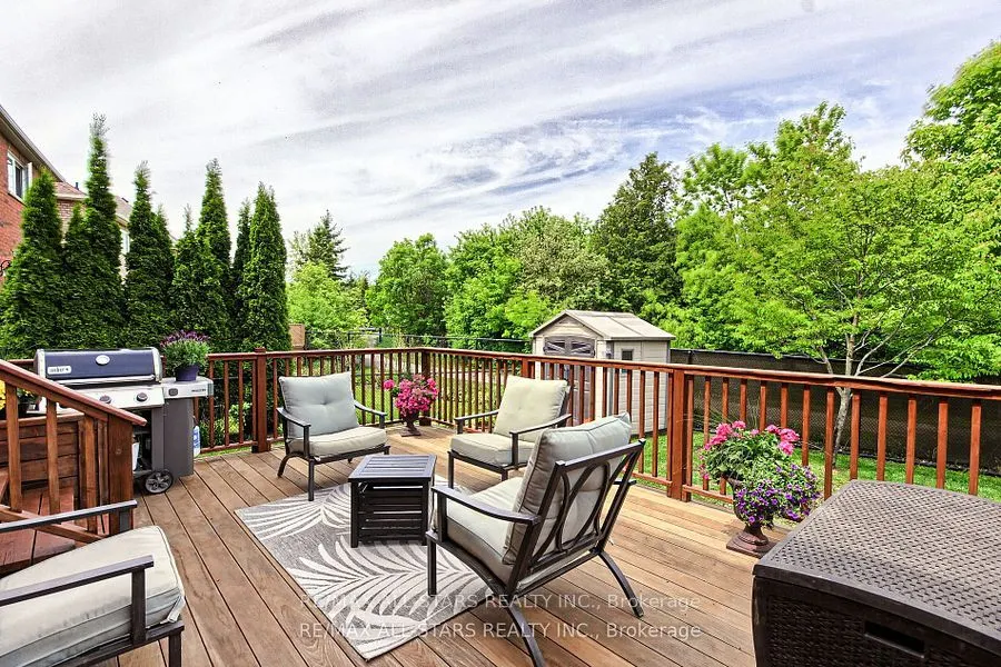 16 James Ratcliff Avenue