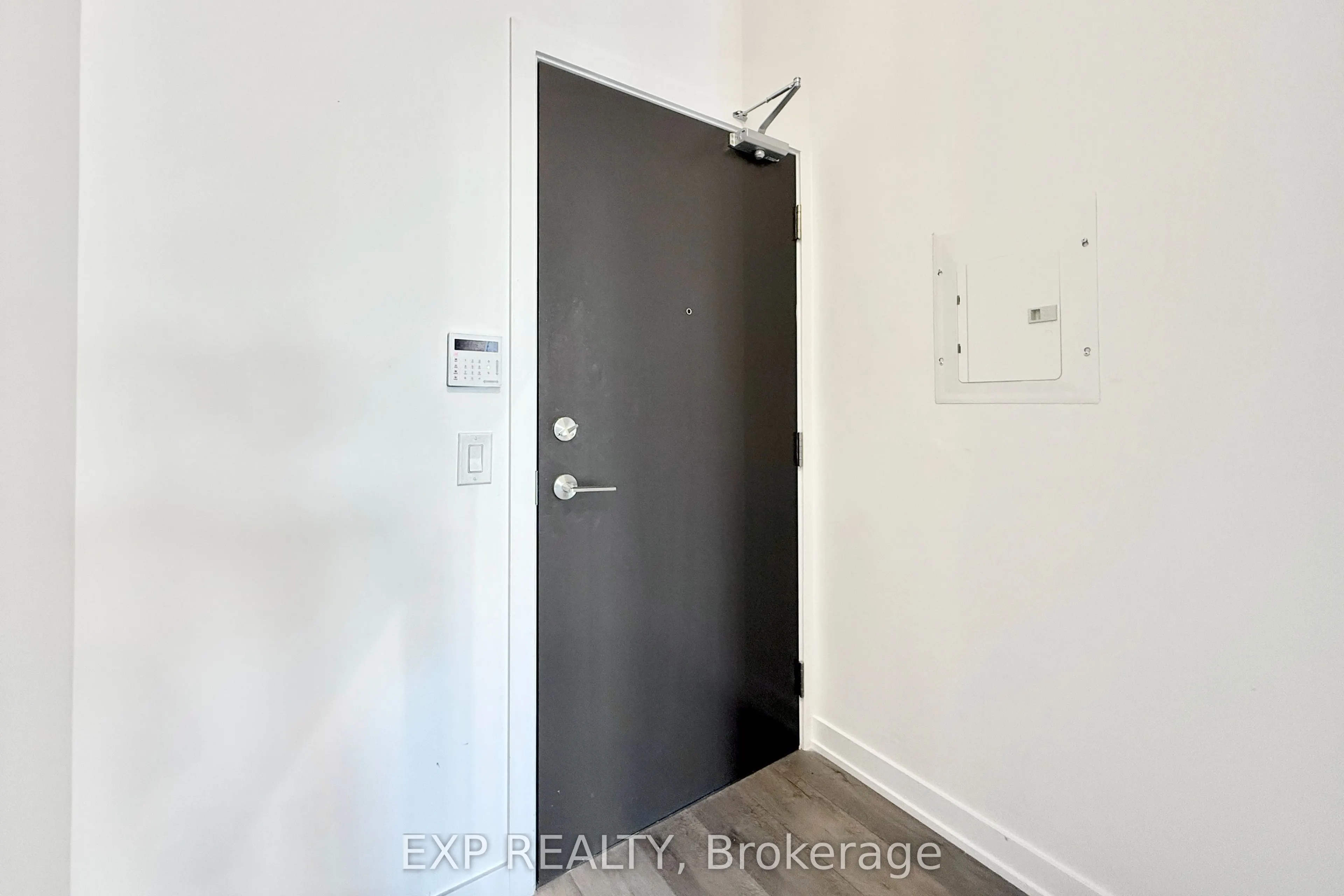 38 Honeycrisp Crescent, #102