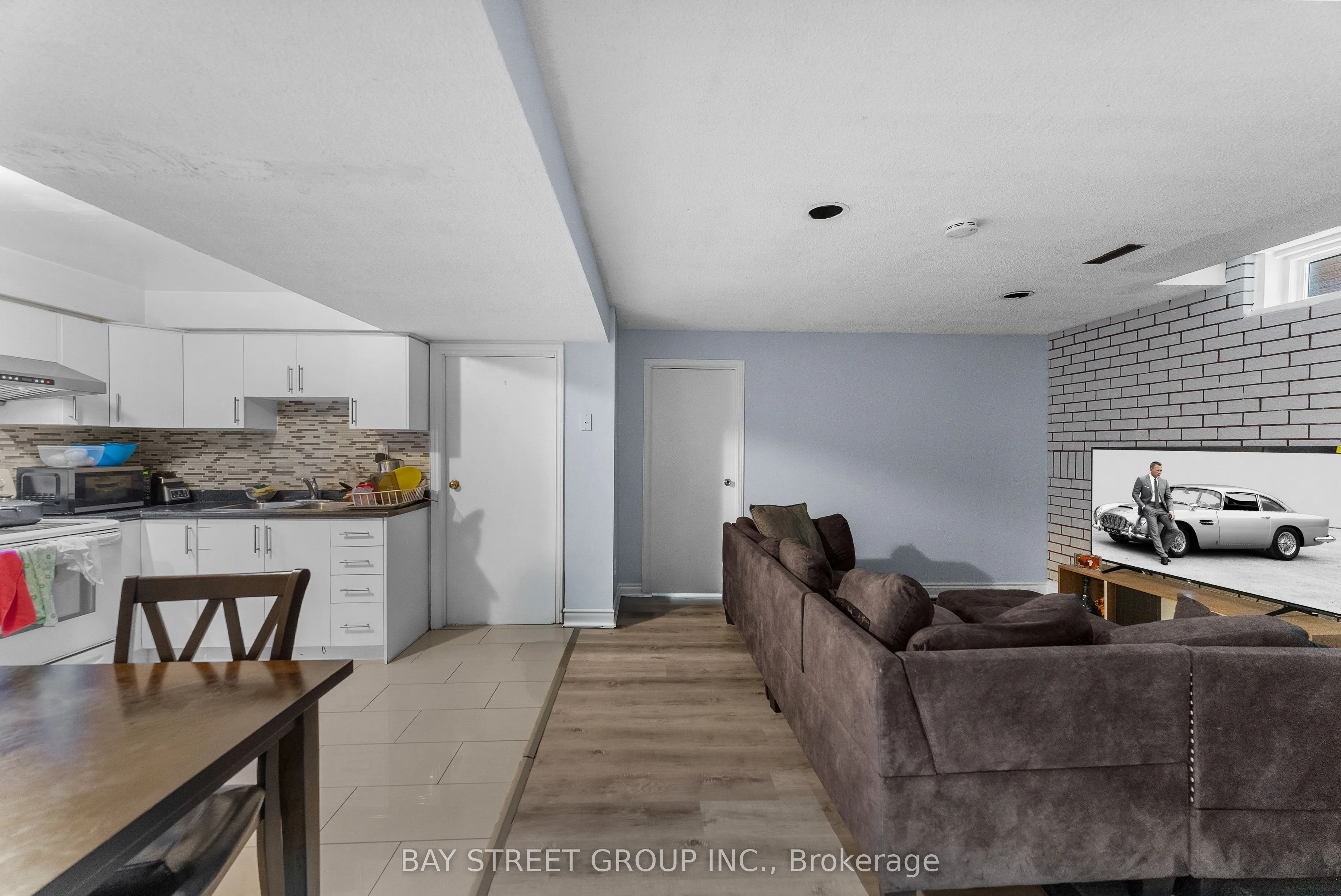 34 Lamp Crescent