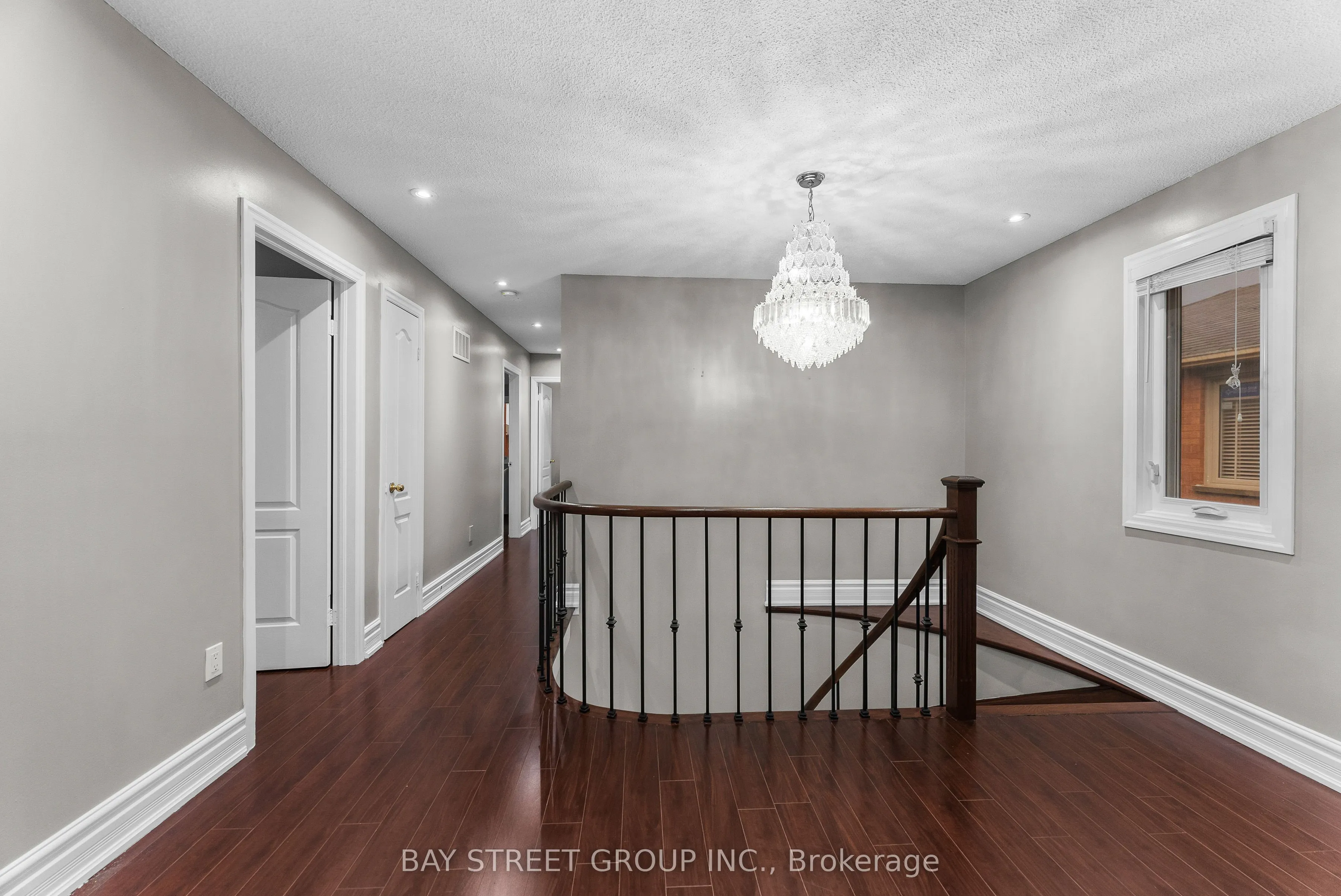 34 Lamp Crescent