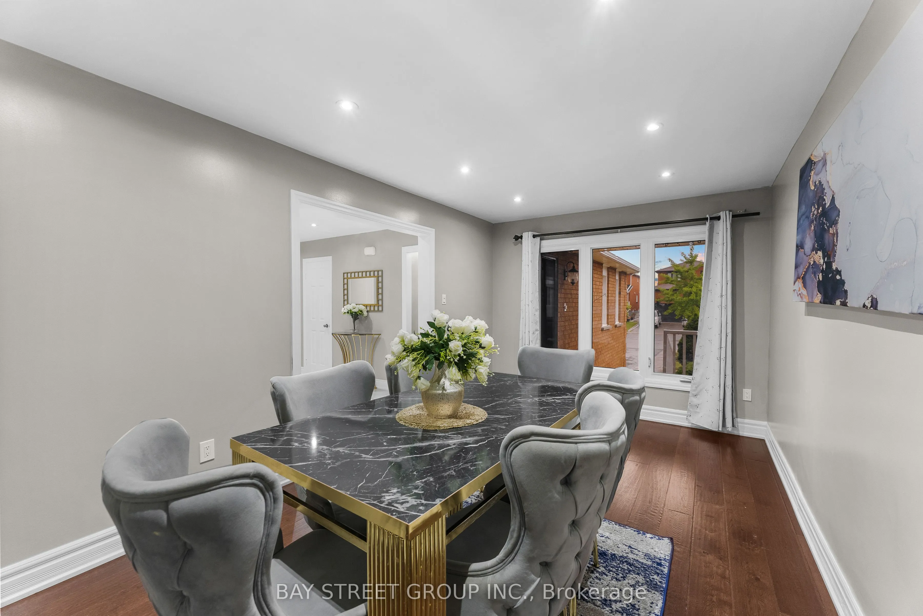 34 Lamp Crescent