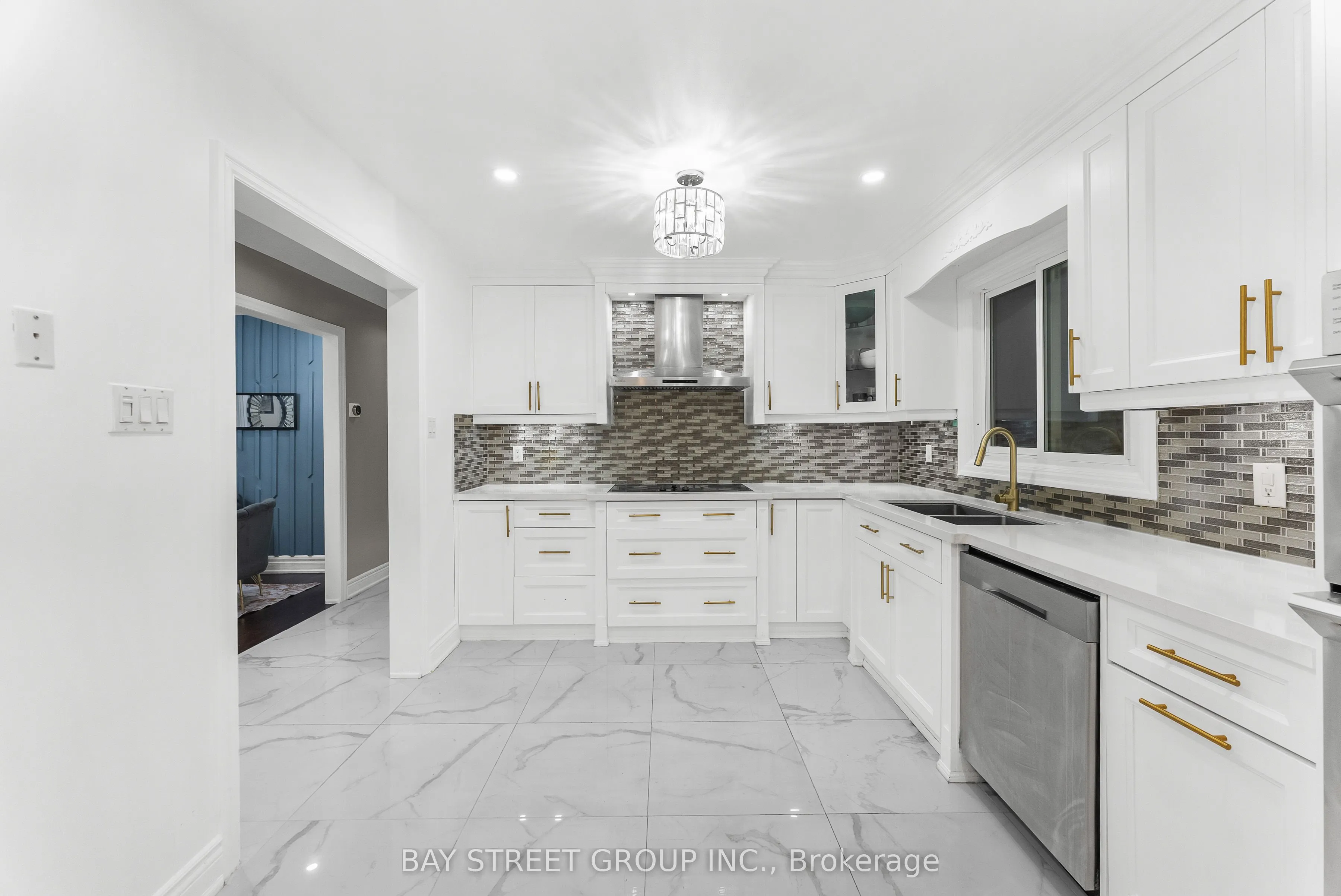34 Lamp Crescent