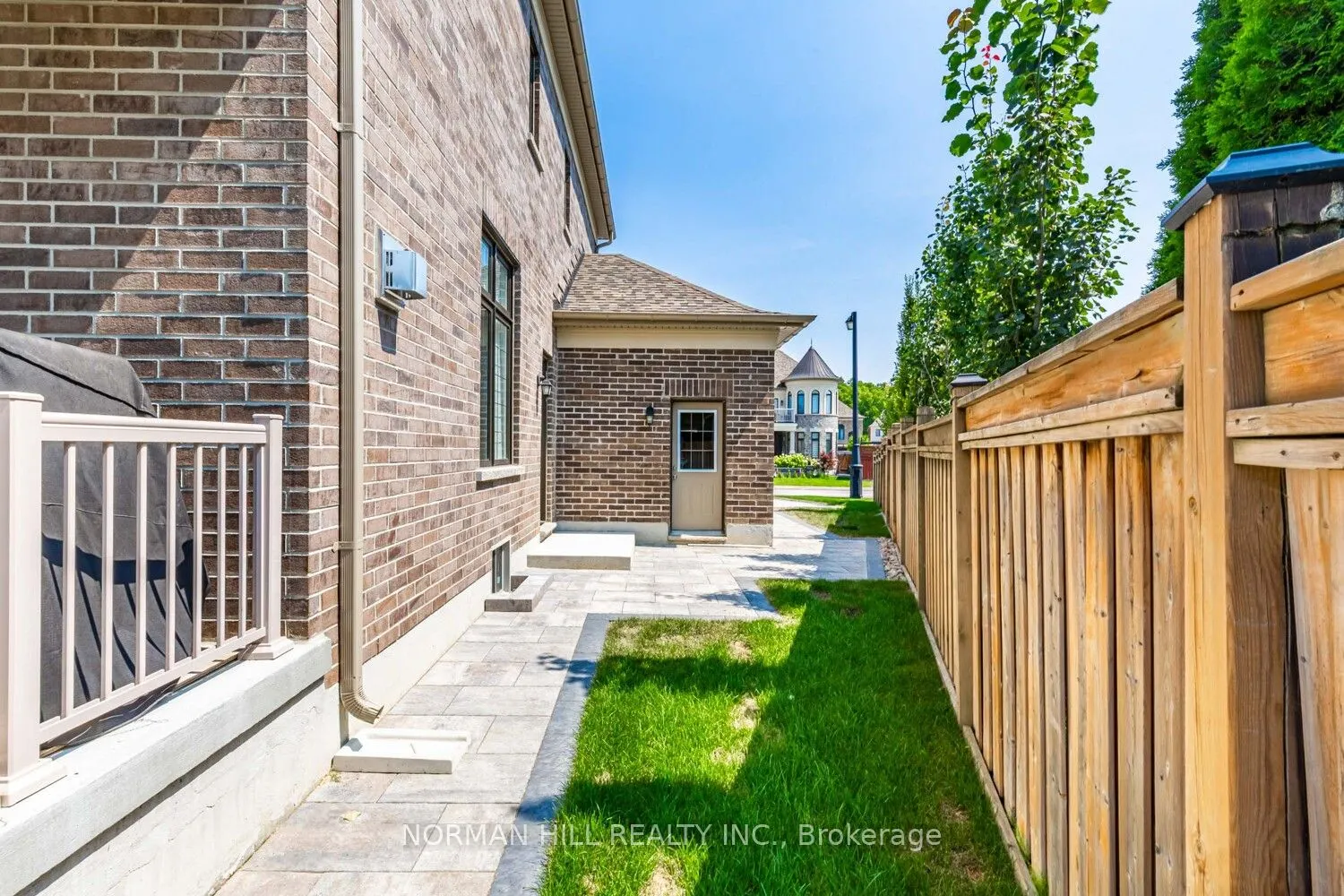 92 Balderson Drive