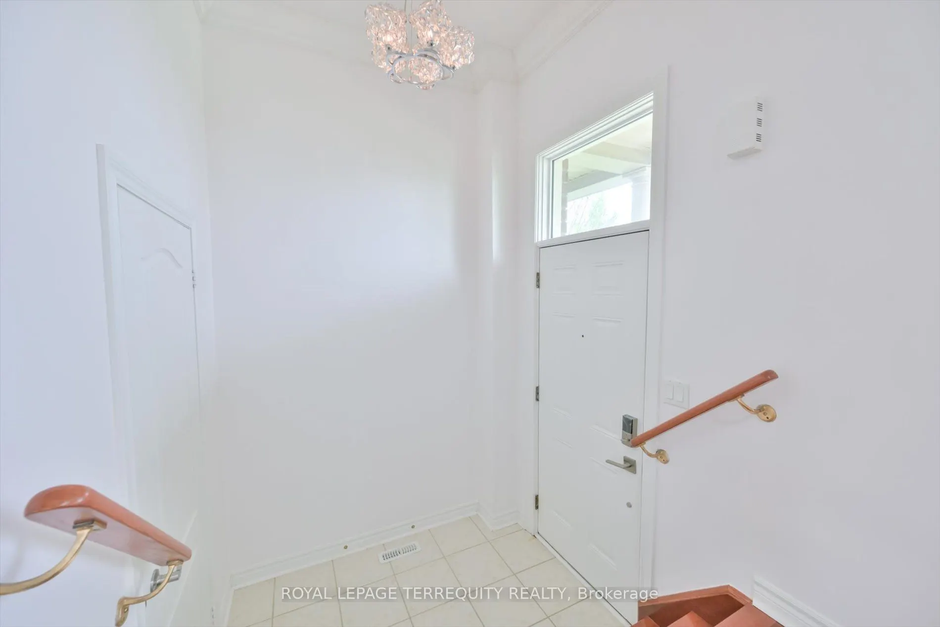 10461 Woodbine Avenue