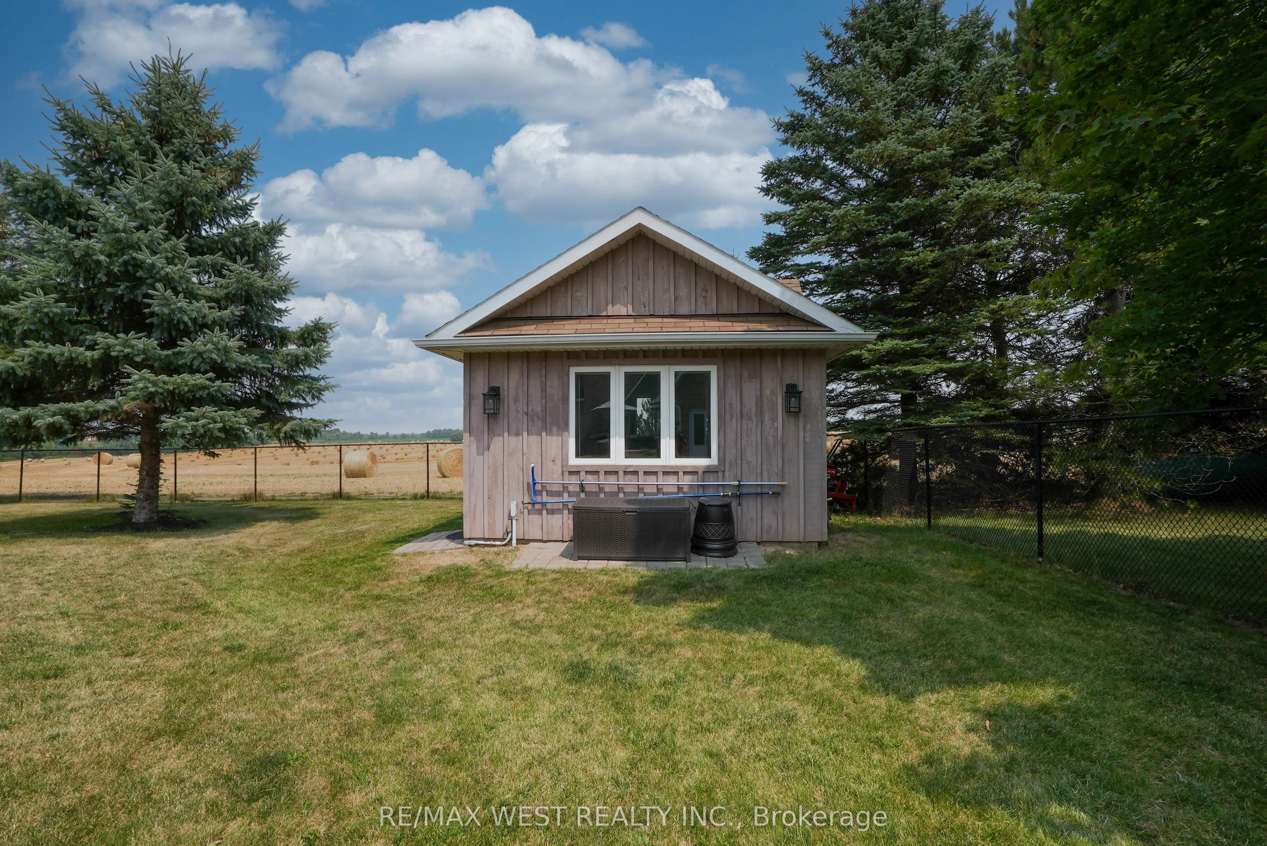 7636 County 1 Road