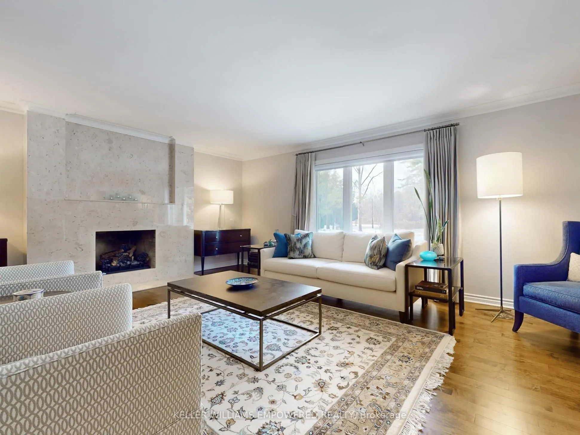 544 Woodland Acres Crescent