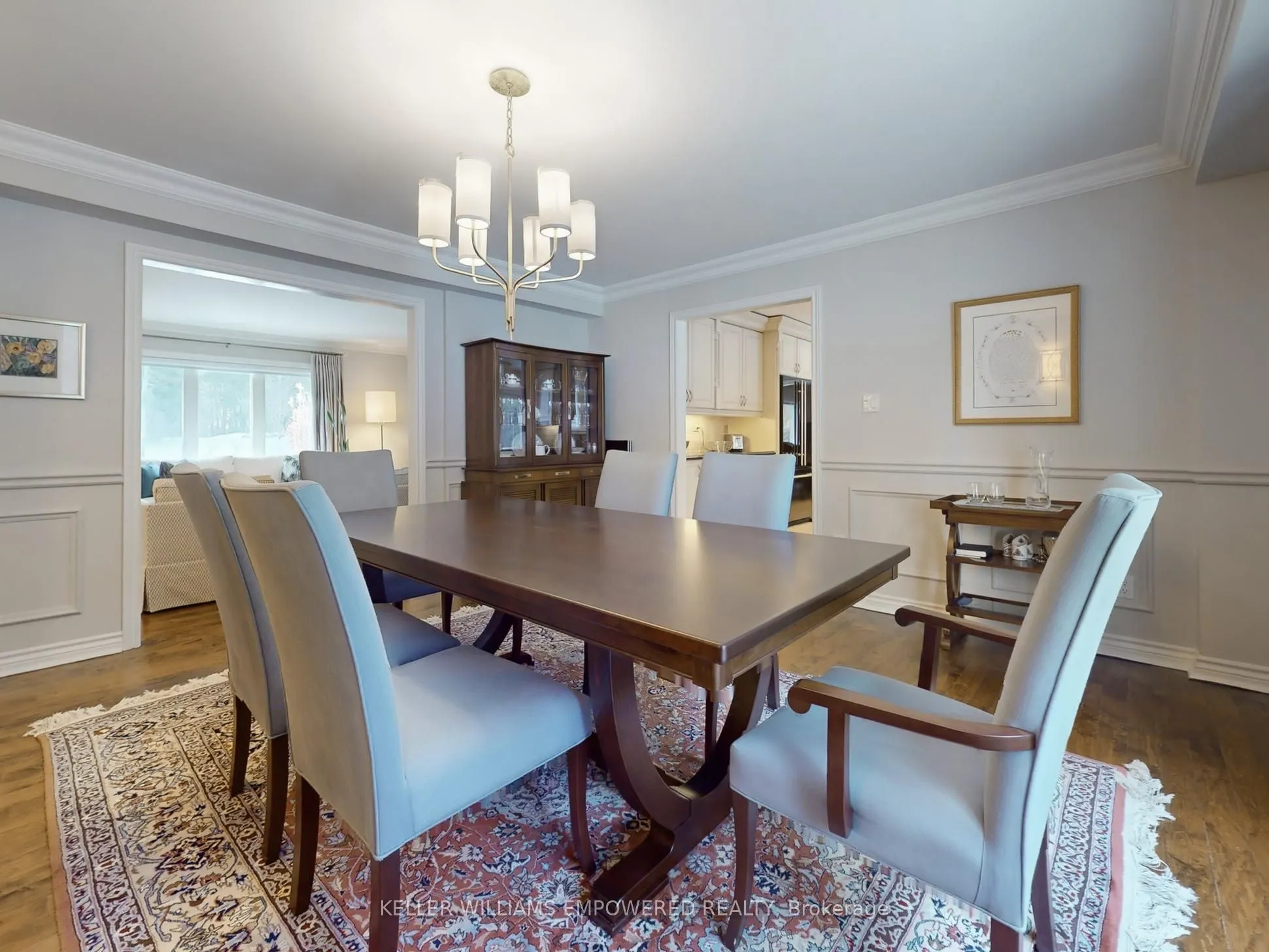 544 Woodland Acres Crescent