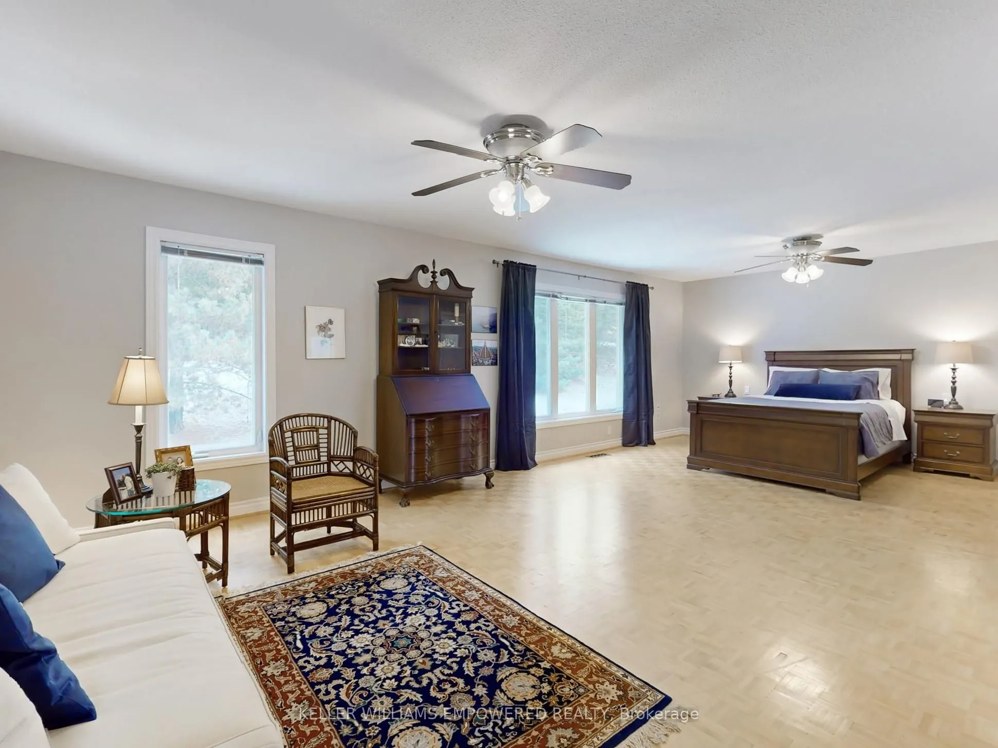 544 Woodland Acres Crescent