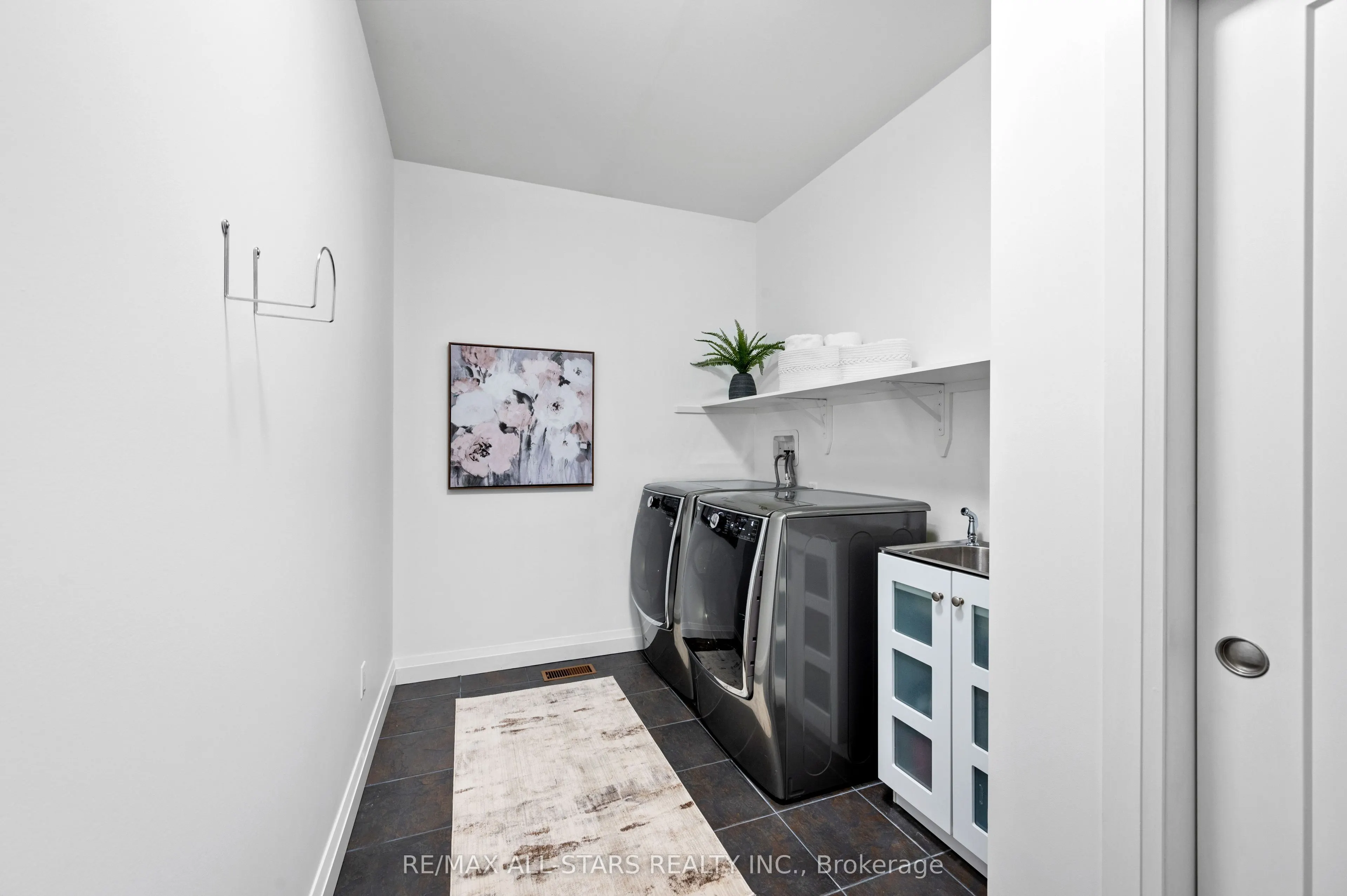 43 Elm Grove Avenue