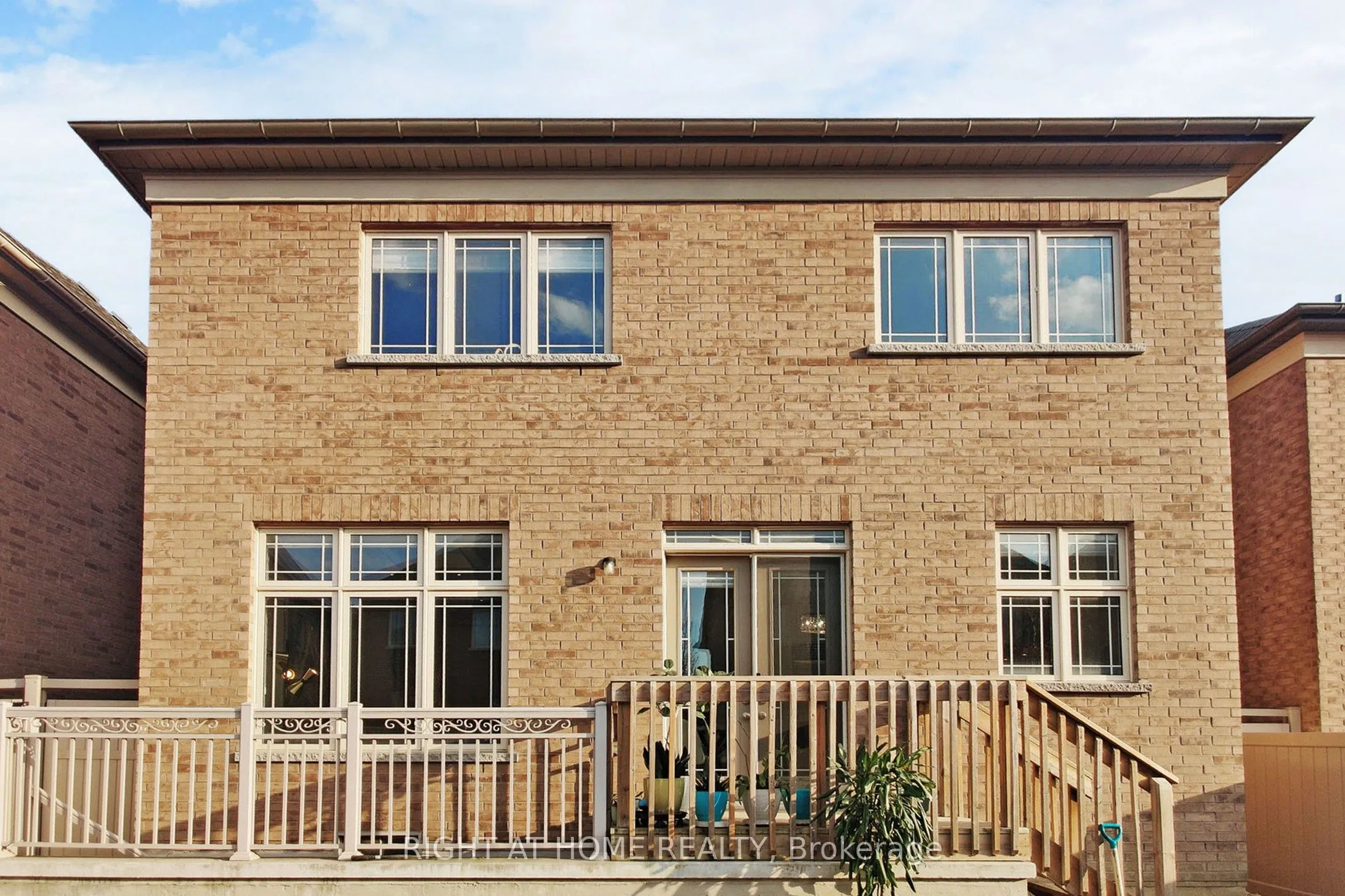 18 Condor Way