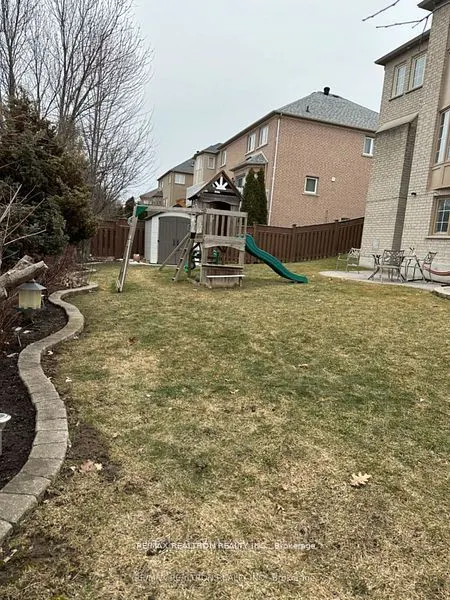 113 Reansbury Crescent
