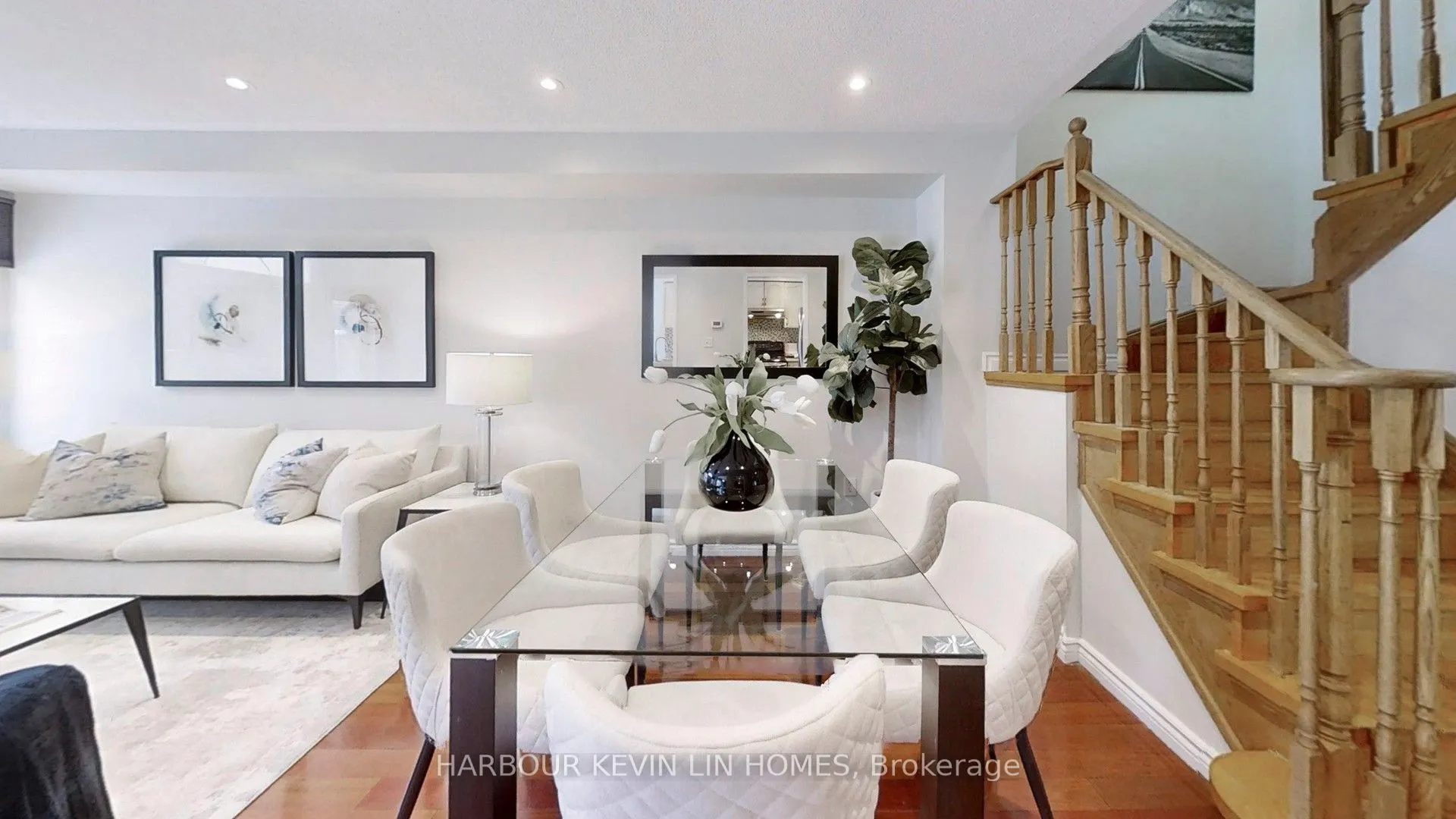 8 Hacienda Drive