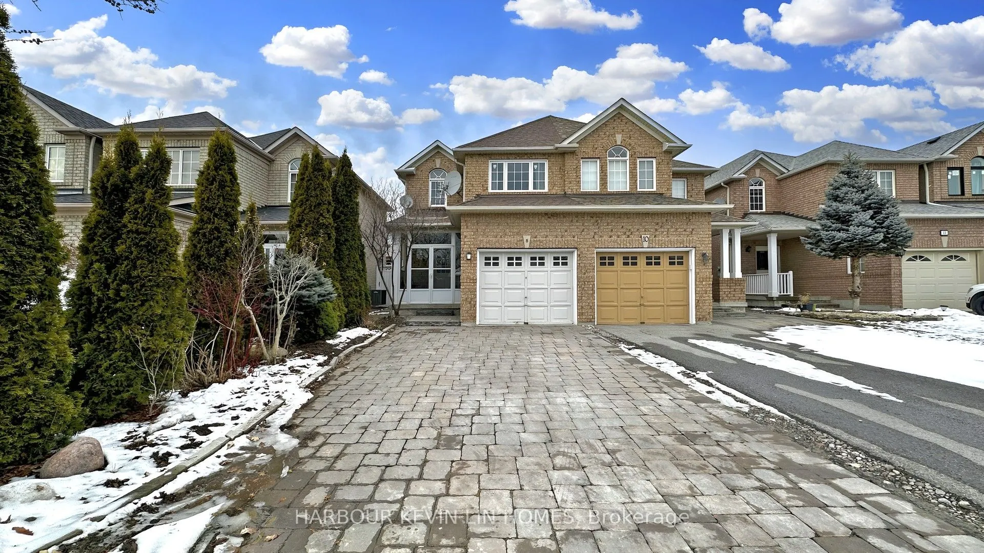 8 Hacienda Drive