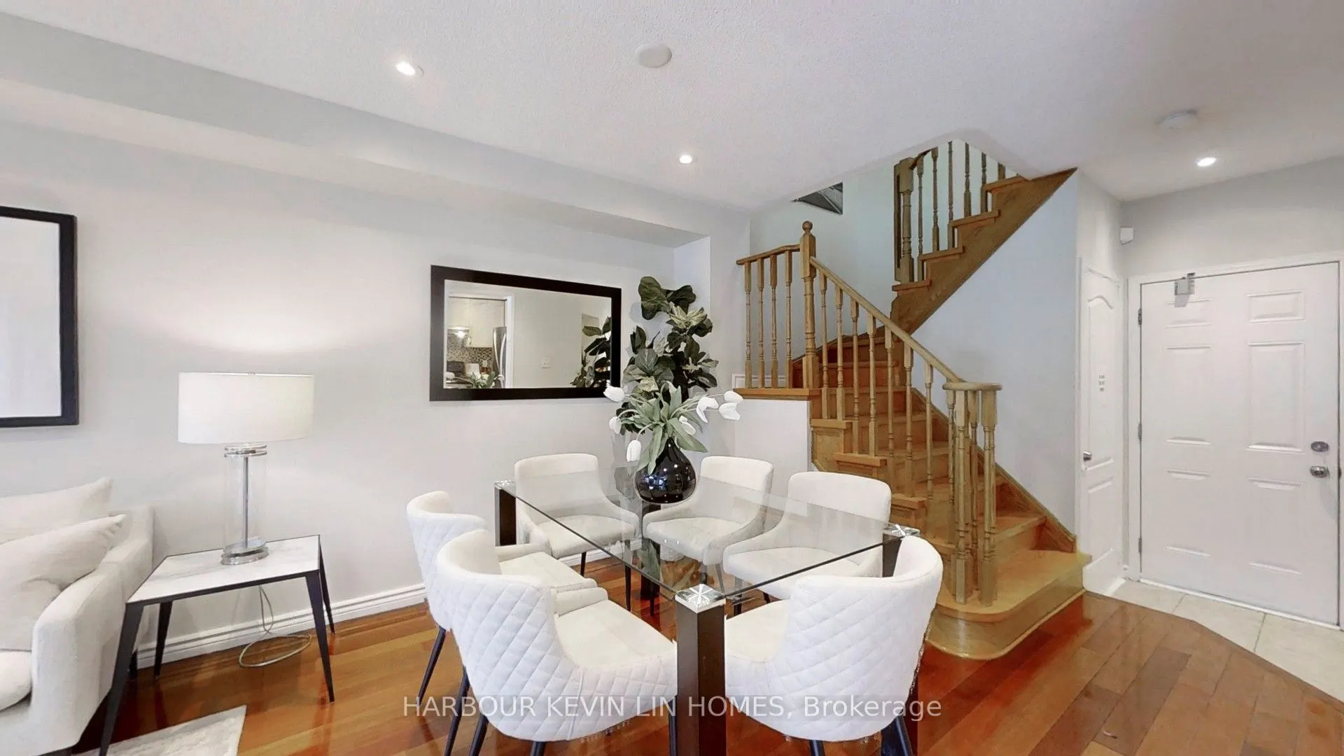 8 Hacienda Drive