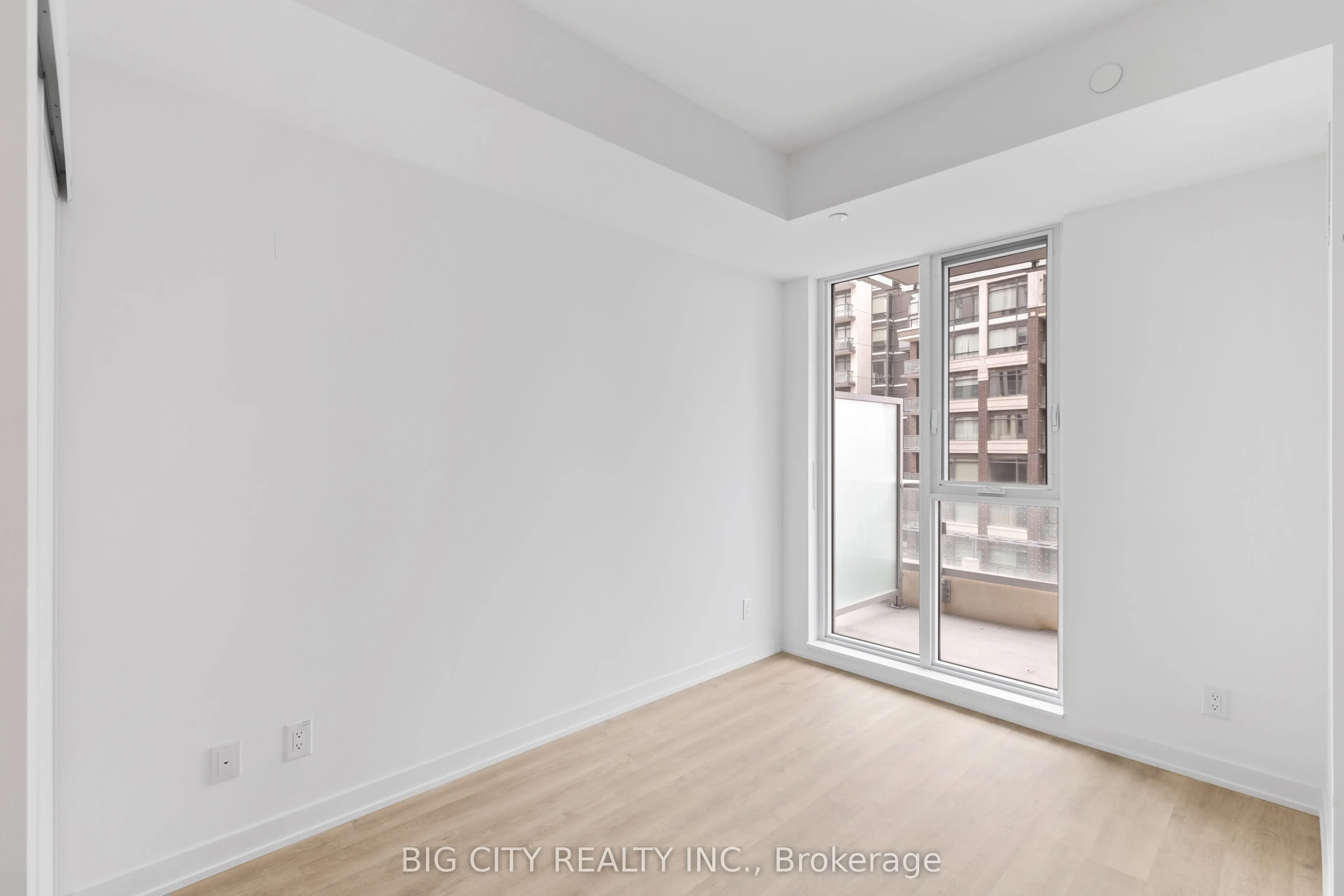 8119 Birchmount Road, #725