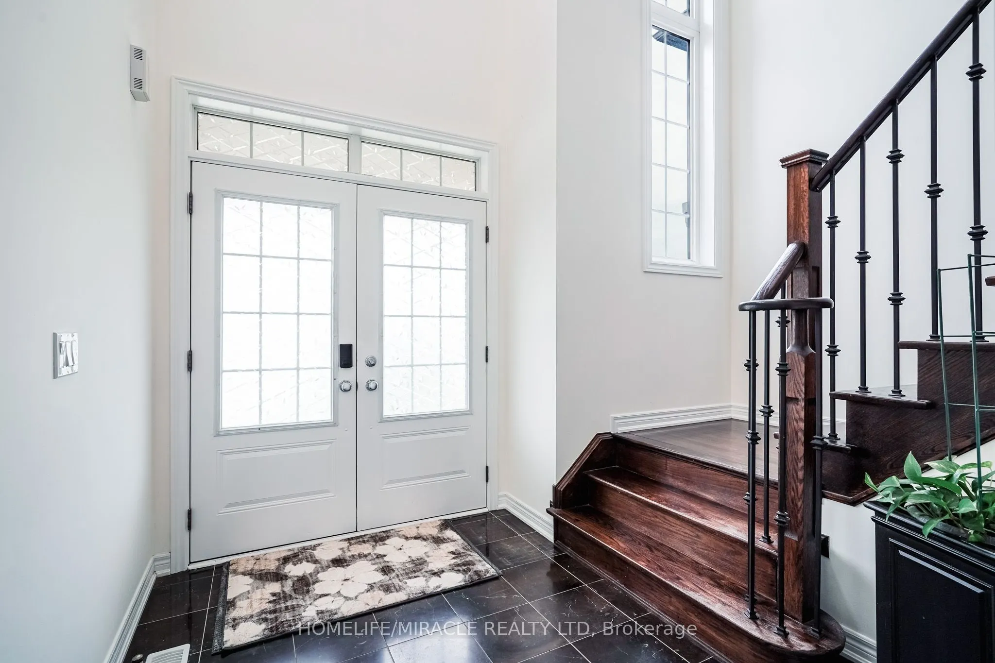 19 Wardlaw Place