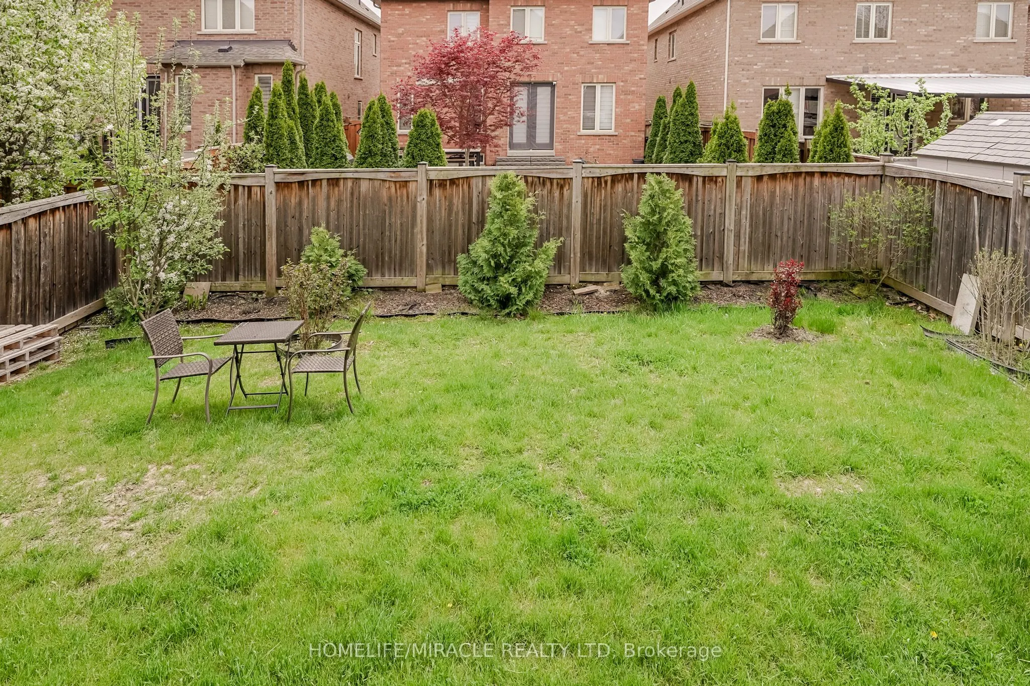 19 Wardlaw Place