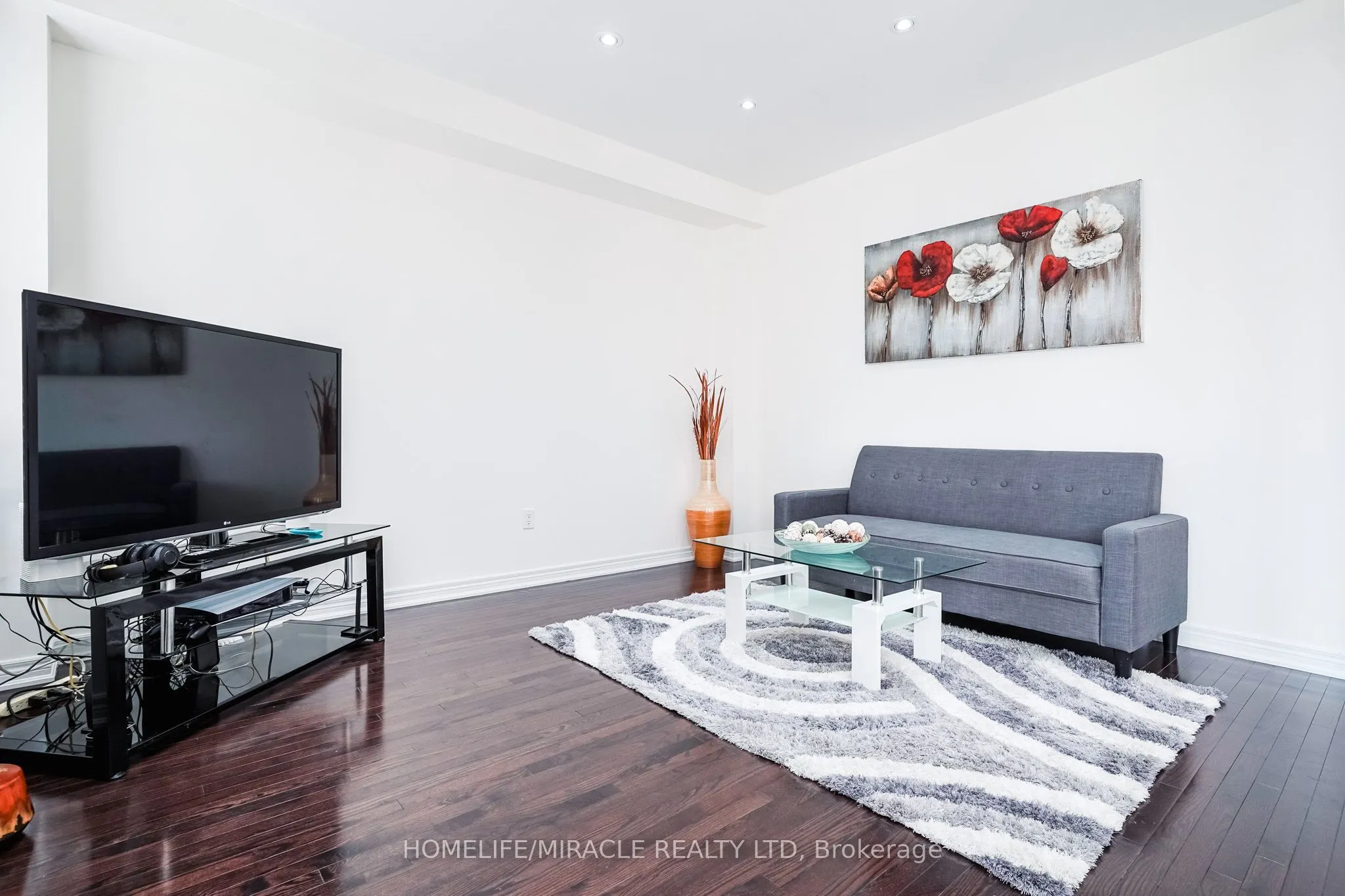19 Wardlaw Place