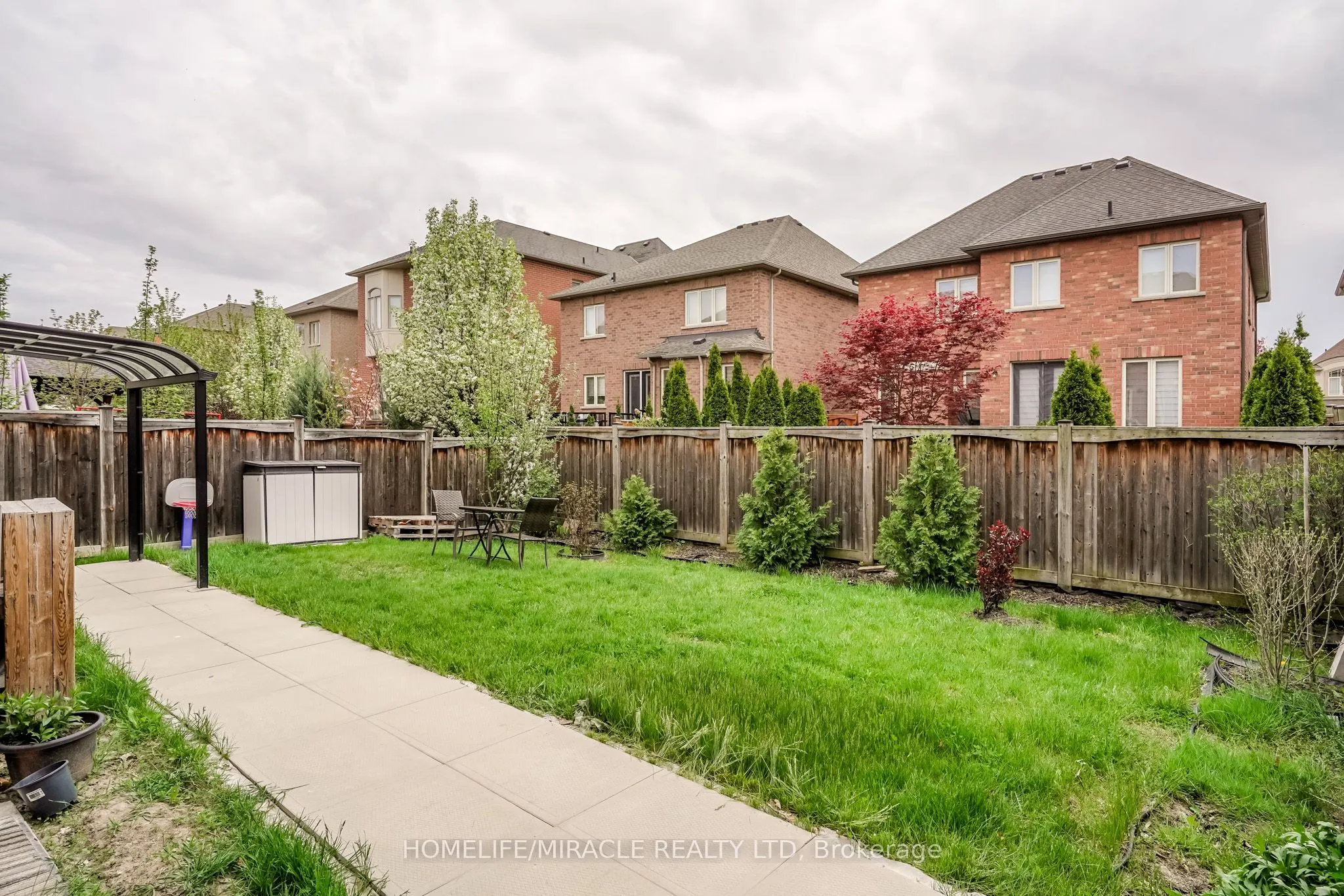 19 Wardlaw Place