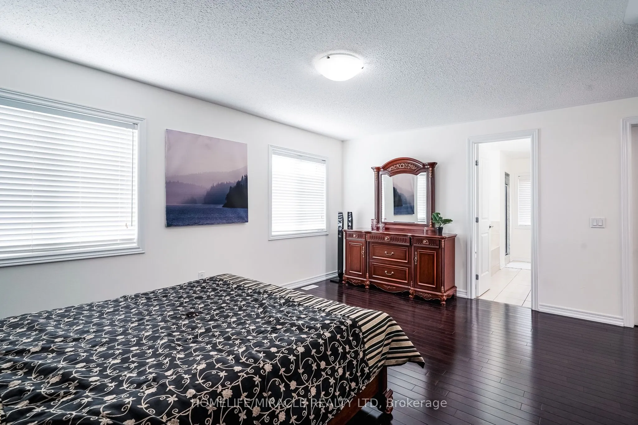 19 Wardlaw Place