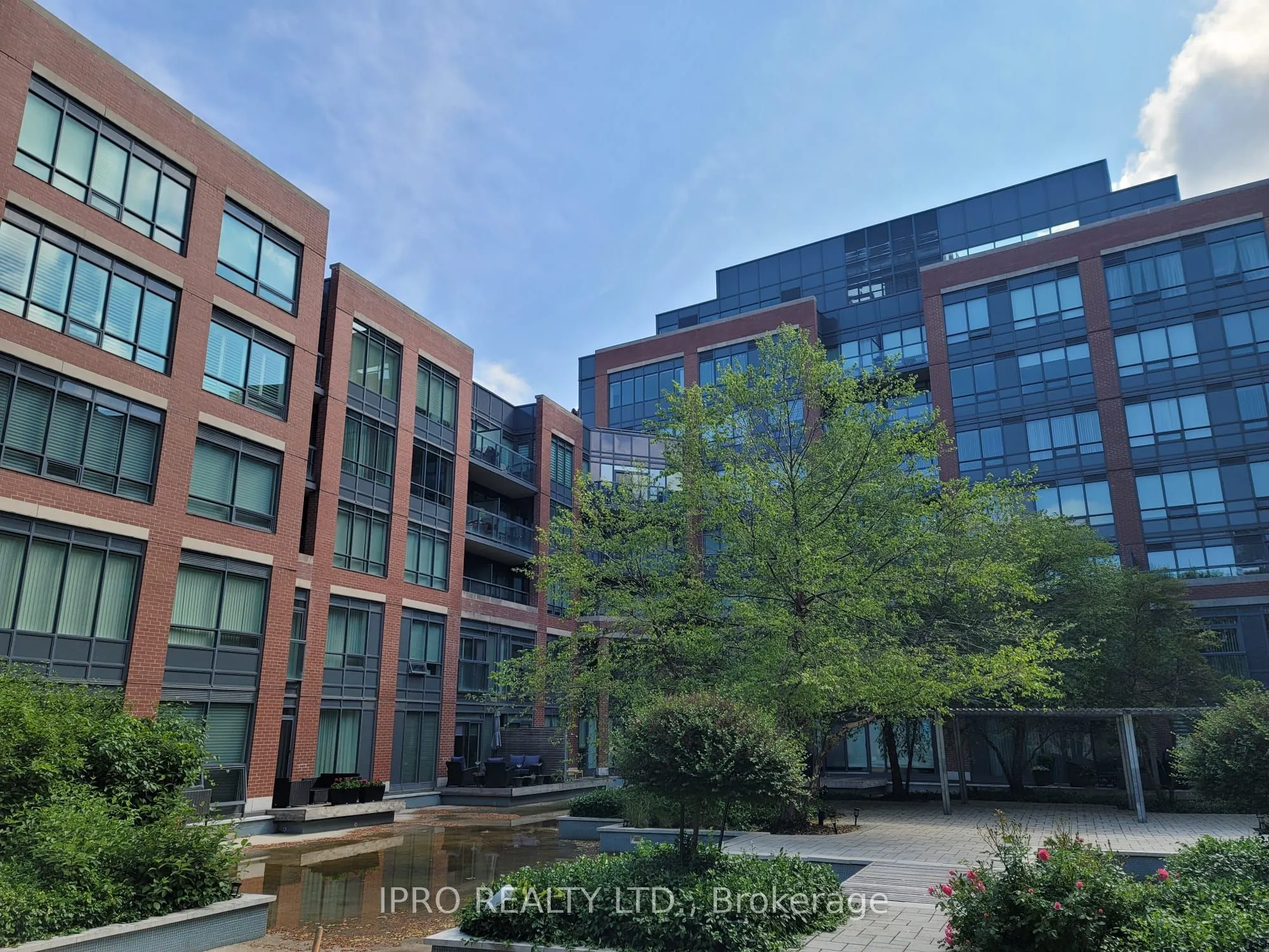 7608 Yonge Street, #516