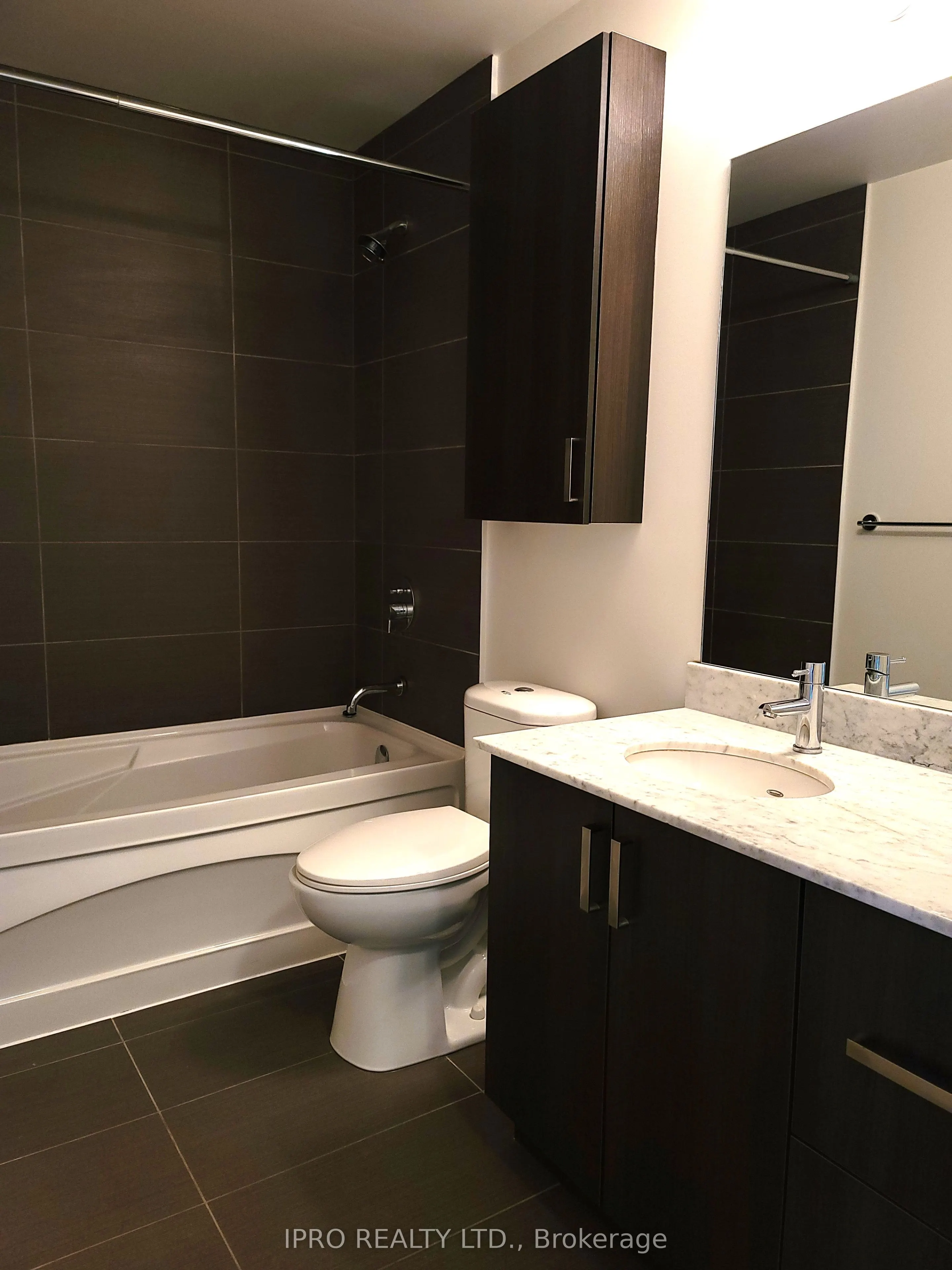 7608 Yonge Street, #516