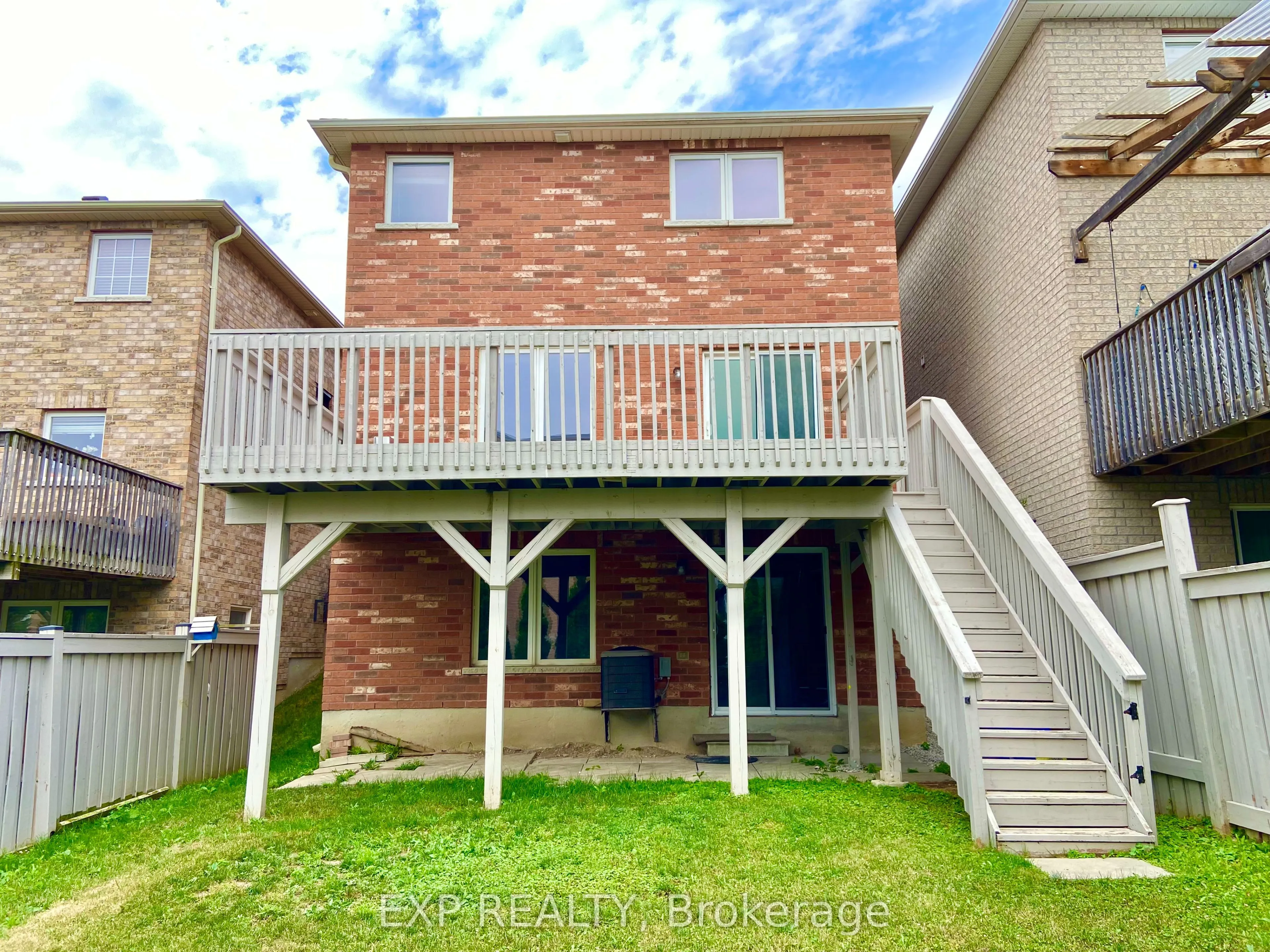 15 Lynn Street