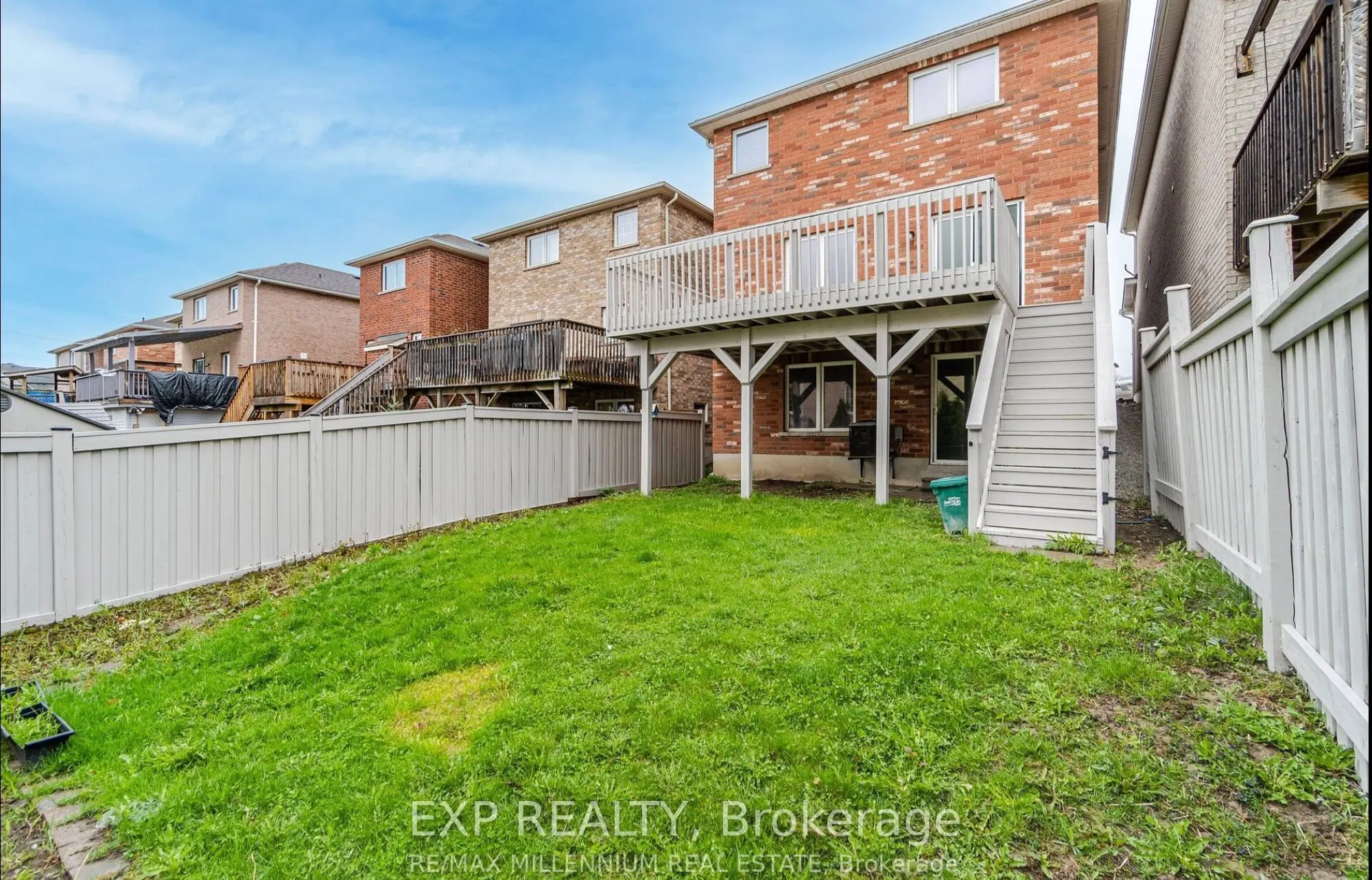15 Lynn Street