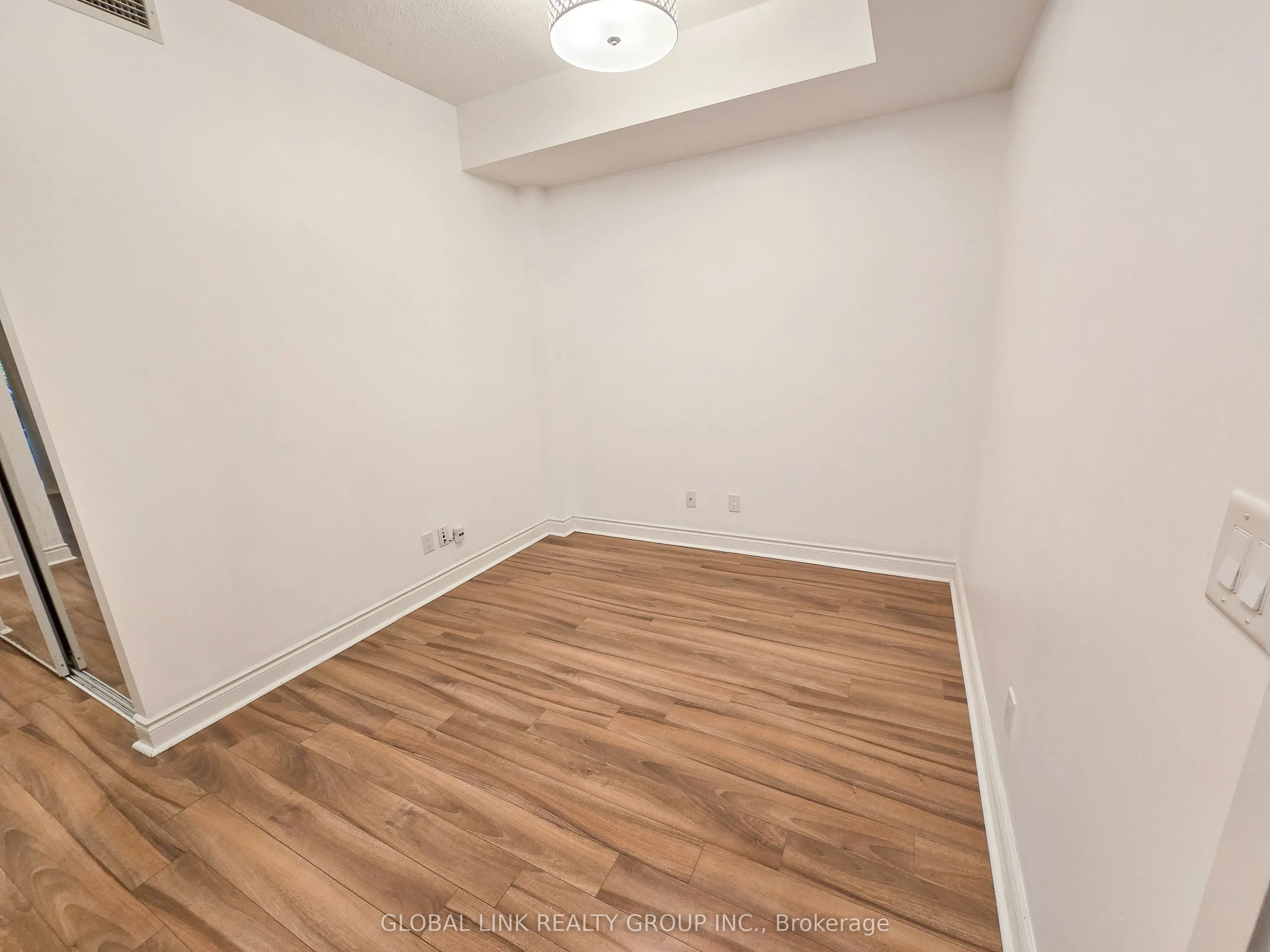 23 Cox Boulevard, #185