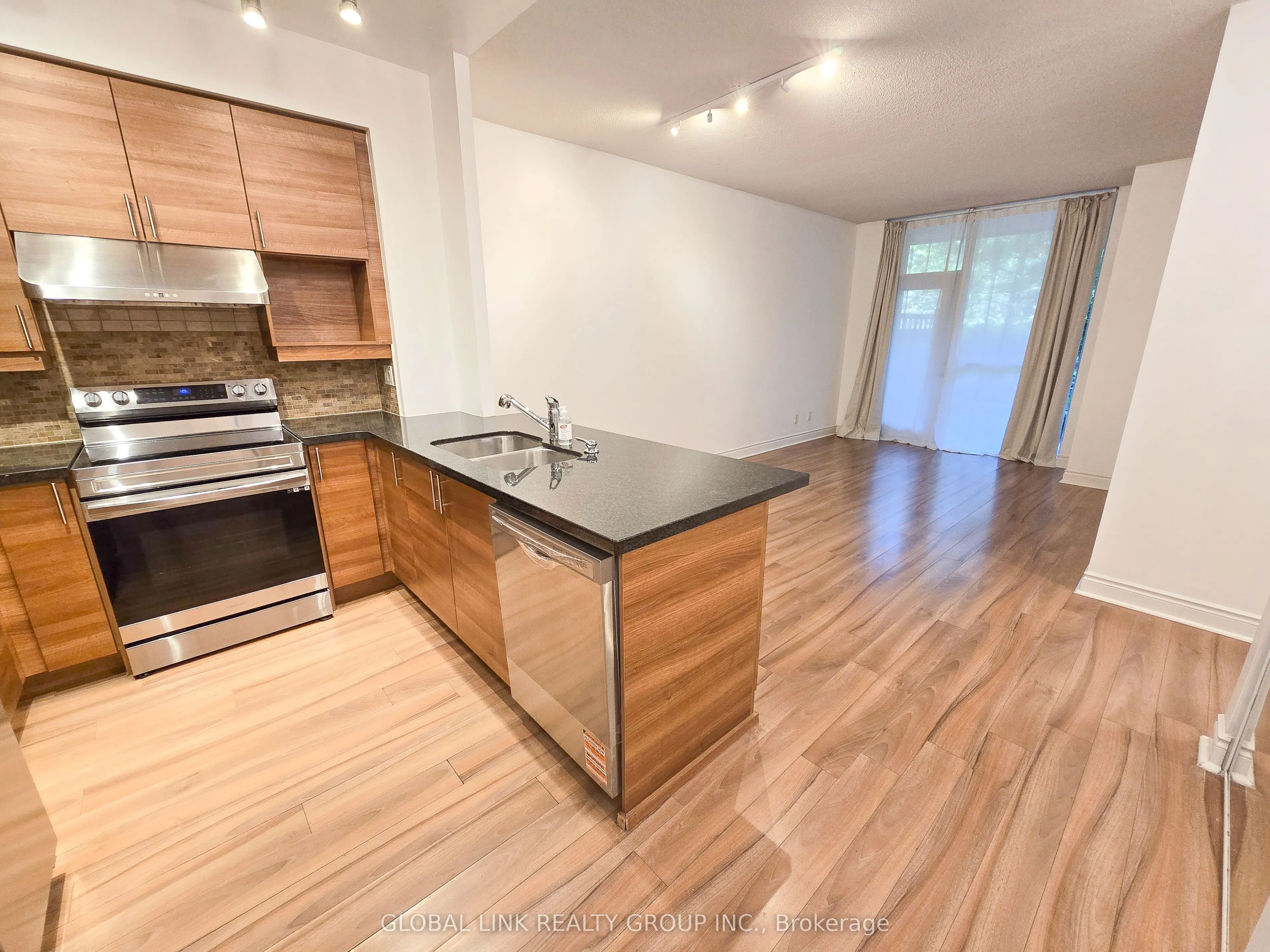 23 Cox Boulevard, #185