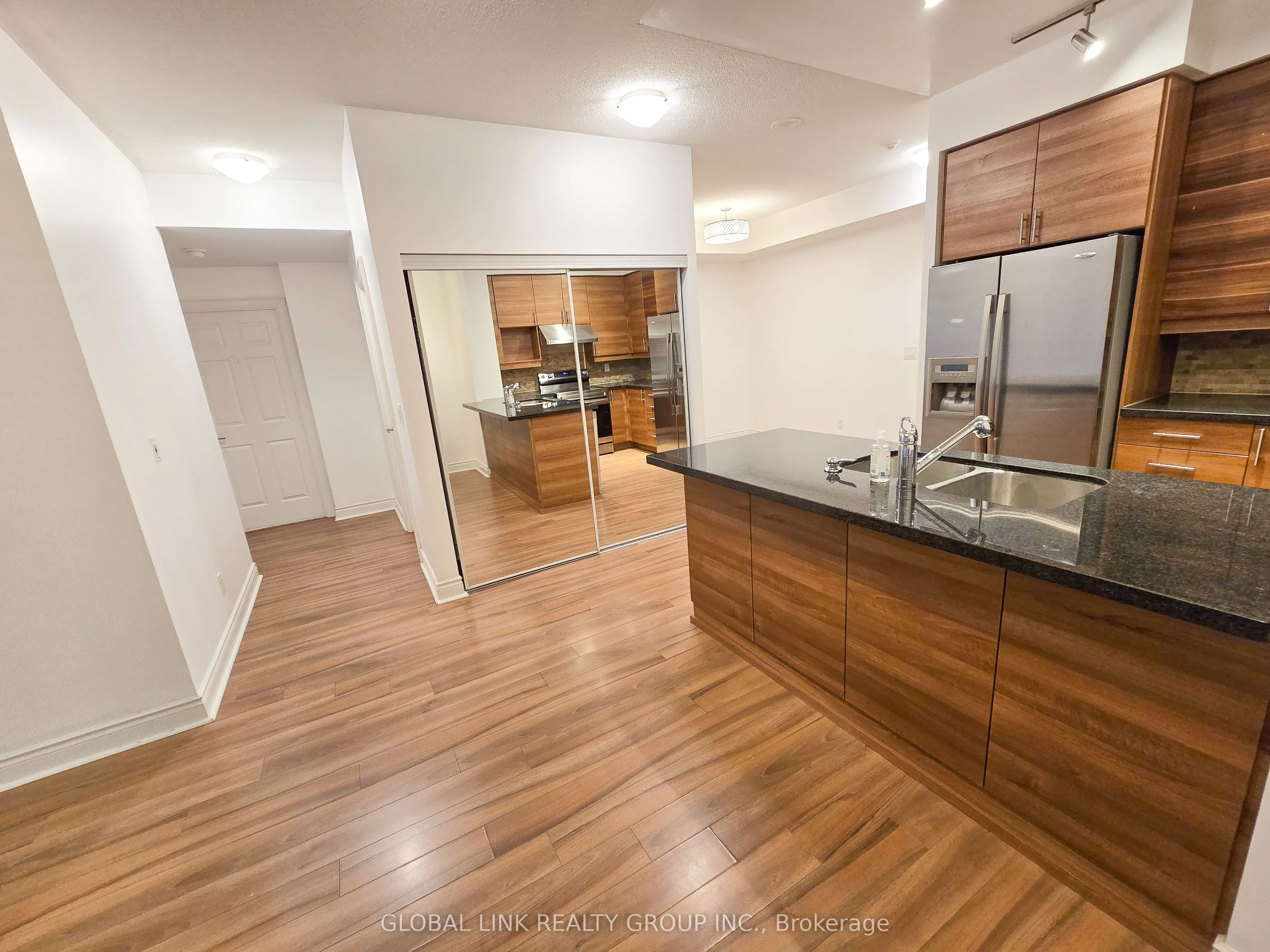 23 Cox Boulevard, #185