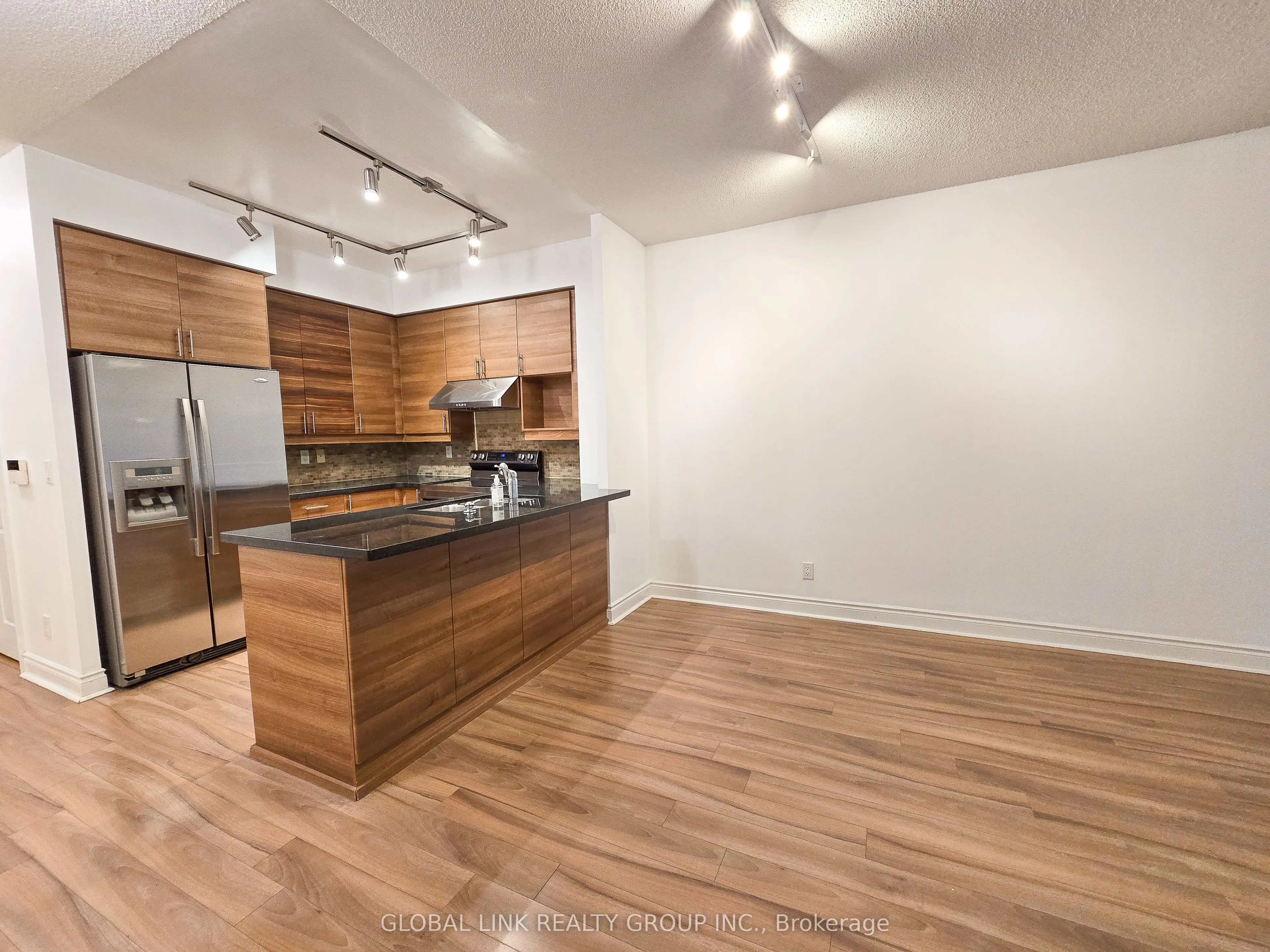 23 Cox Boulevard, #185