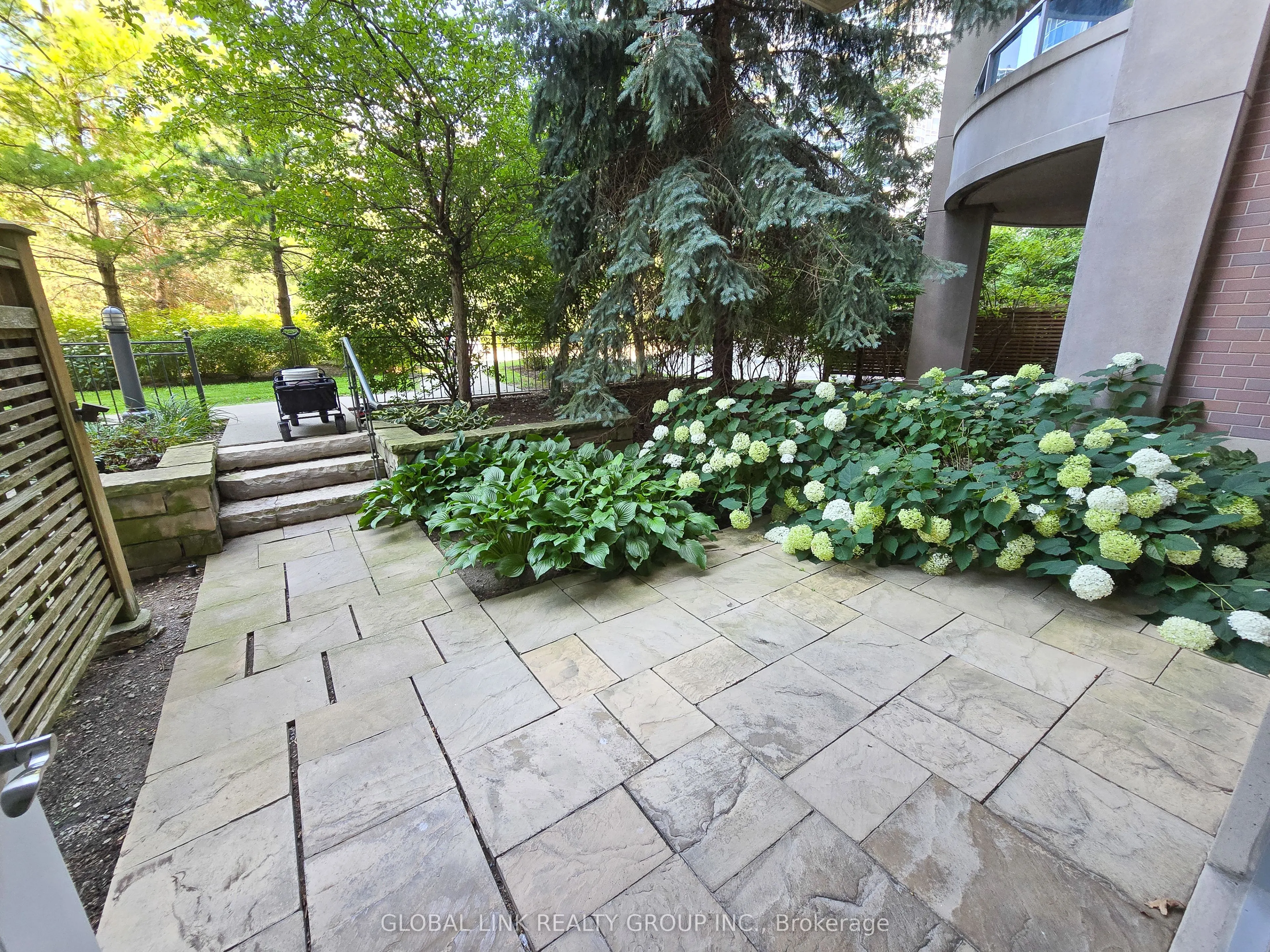 23 Cox Boulevard, #185