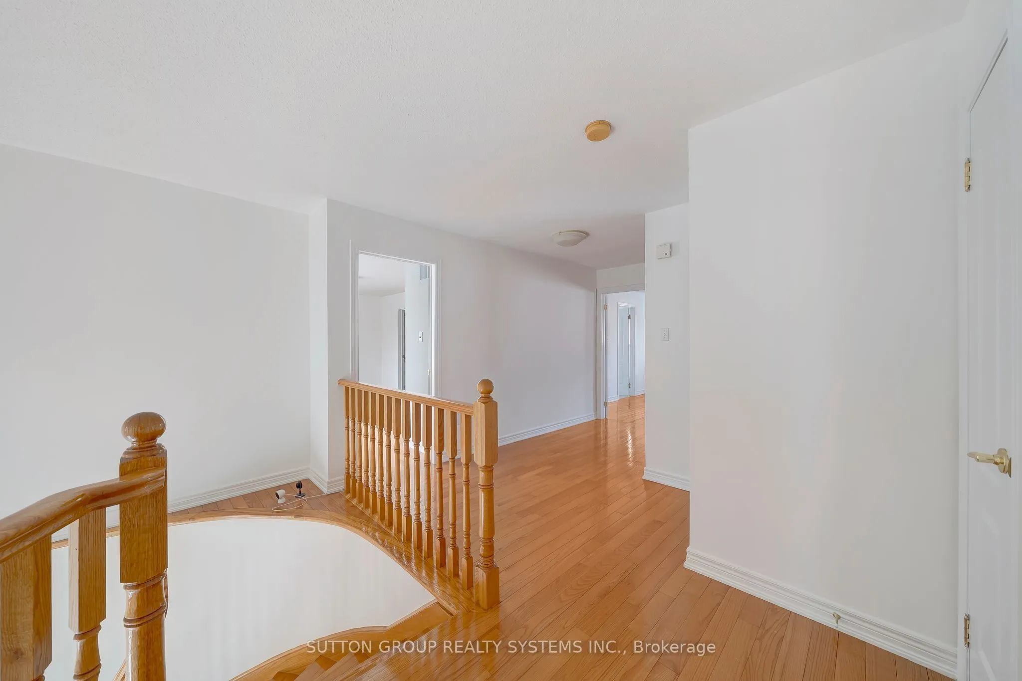 12 St Urbain Drive