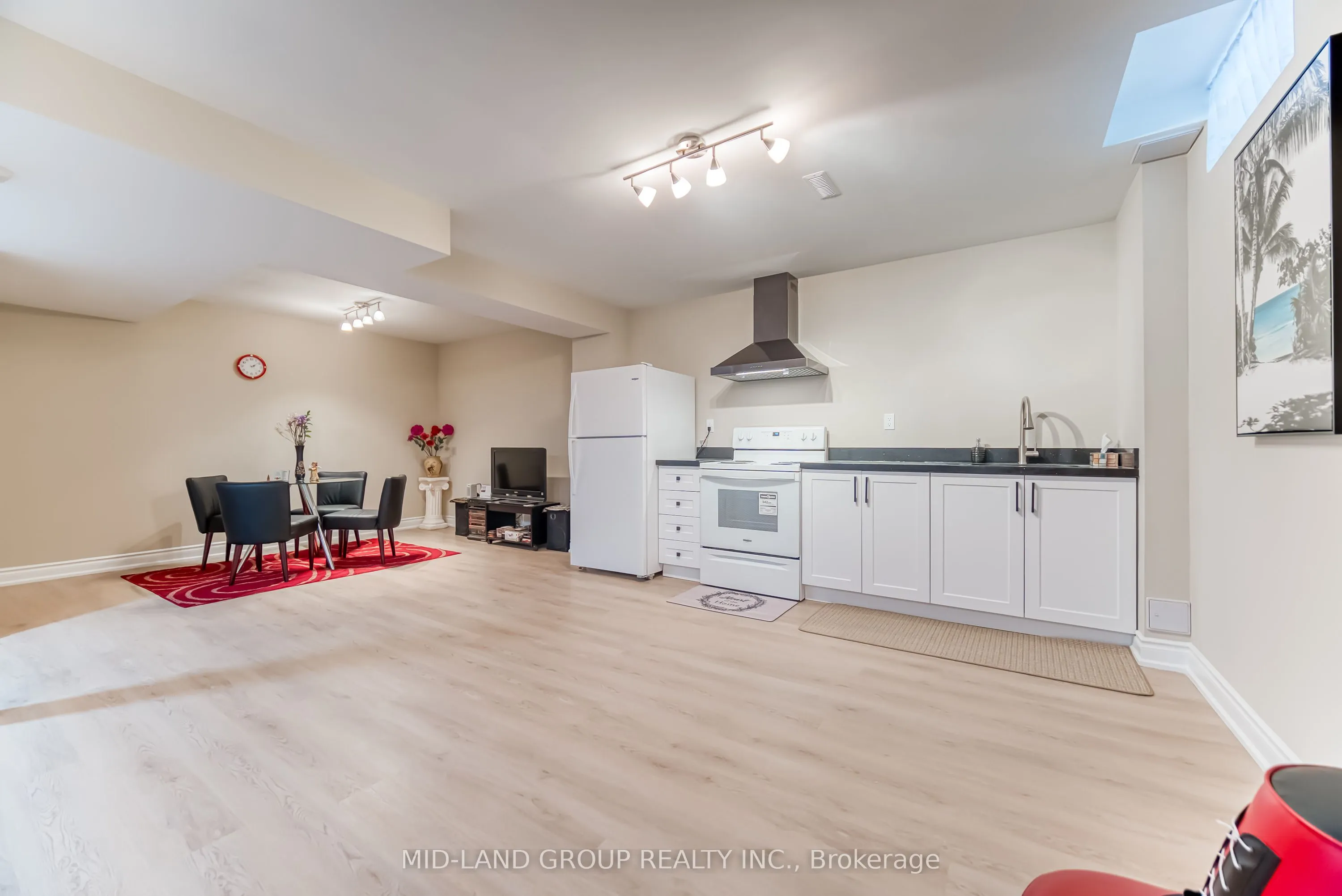 74 Blackmore Avenue