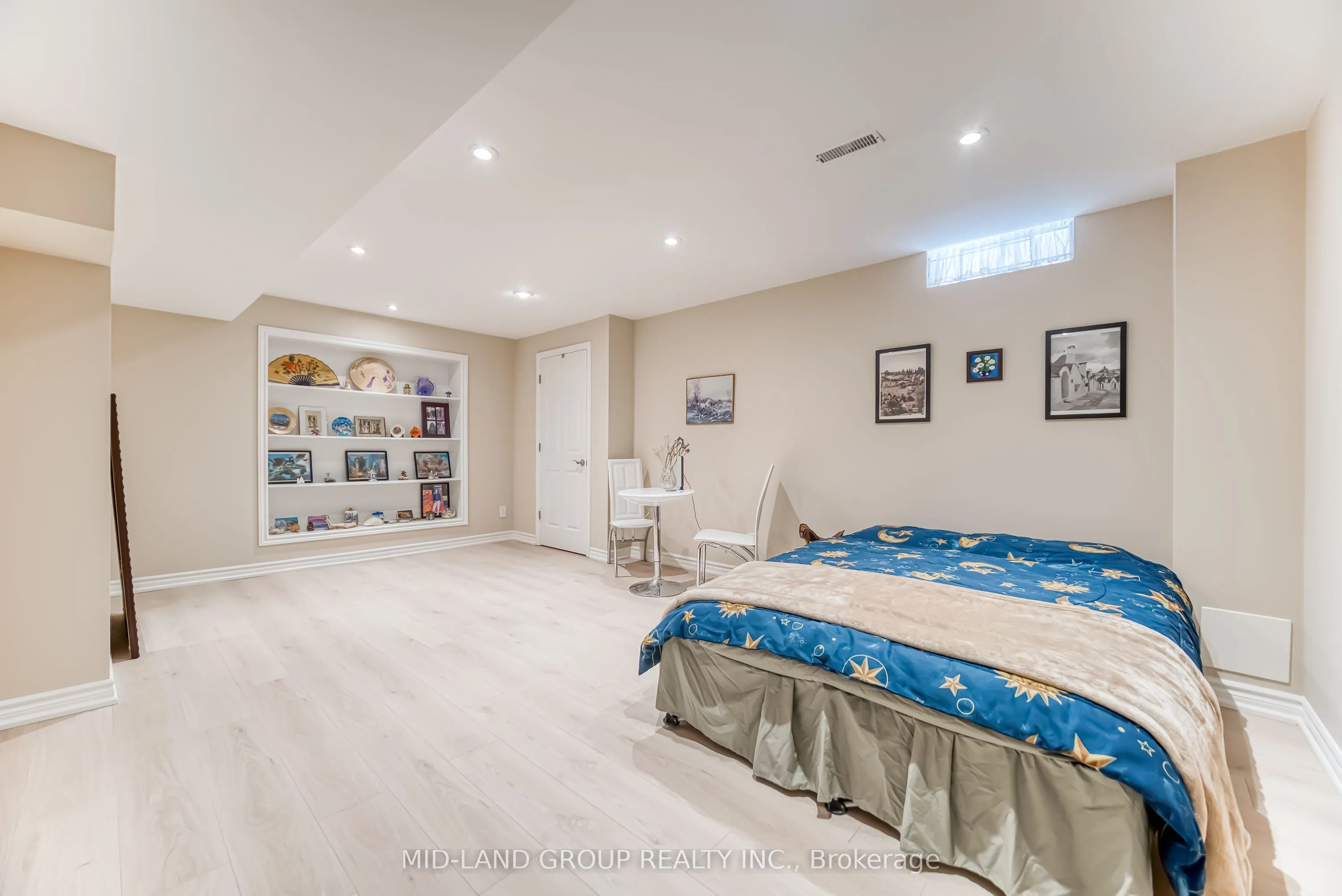 74 Blackmore Avenue