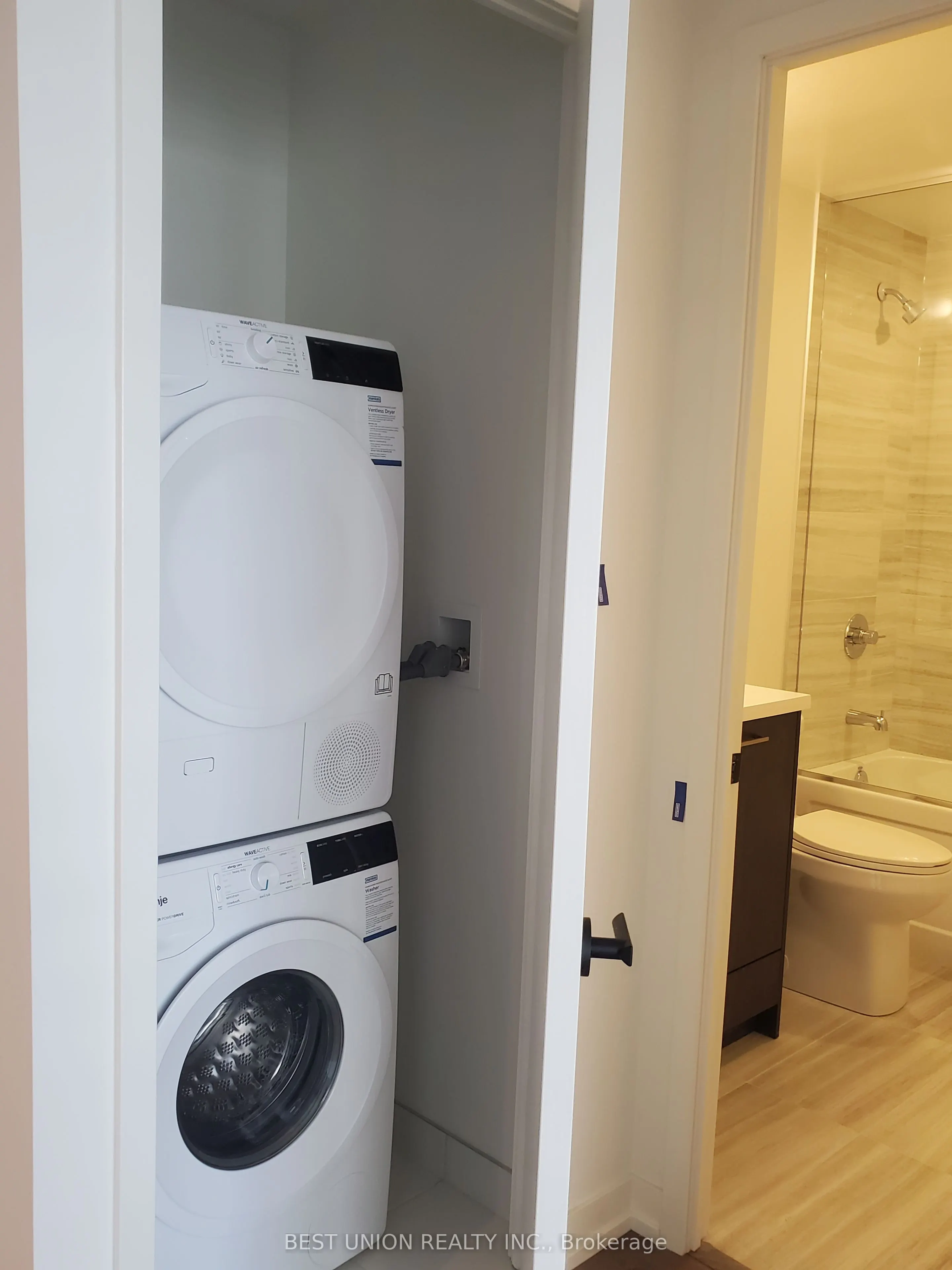 28 Interchange Way, #2801