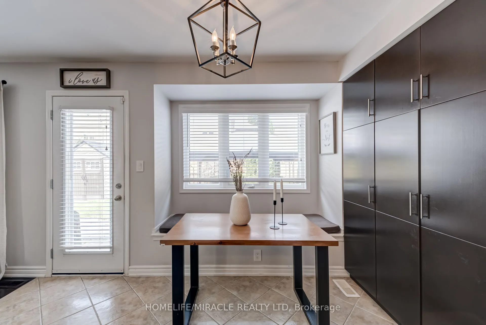 75 Kidd Crescent