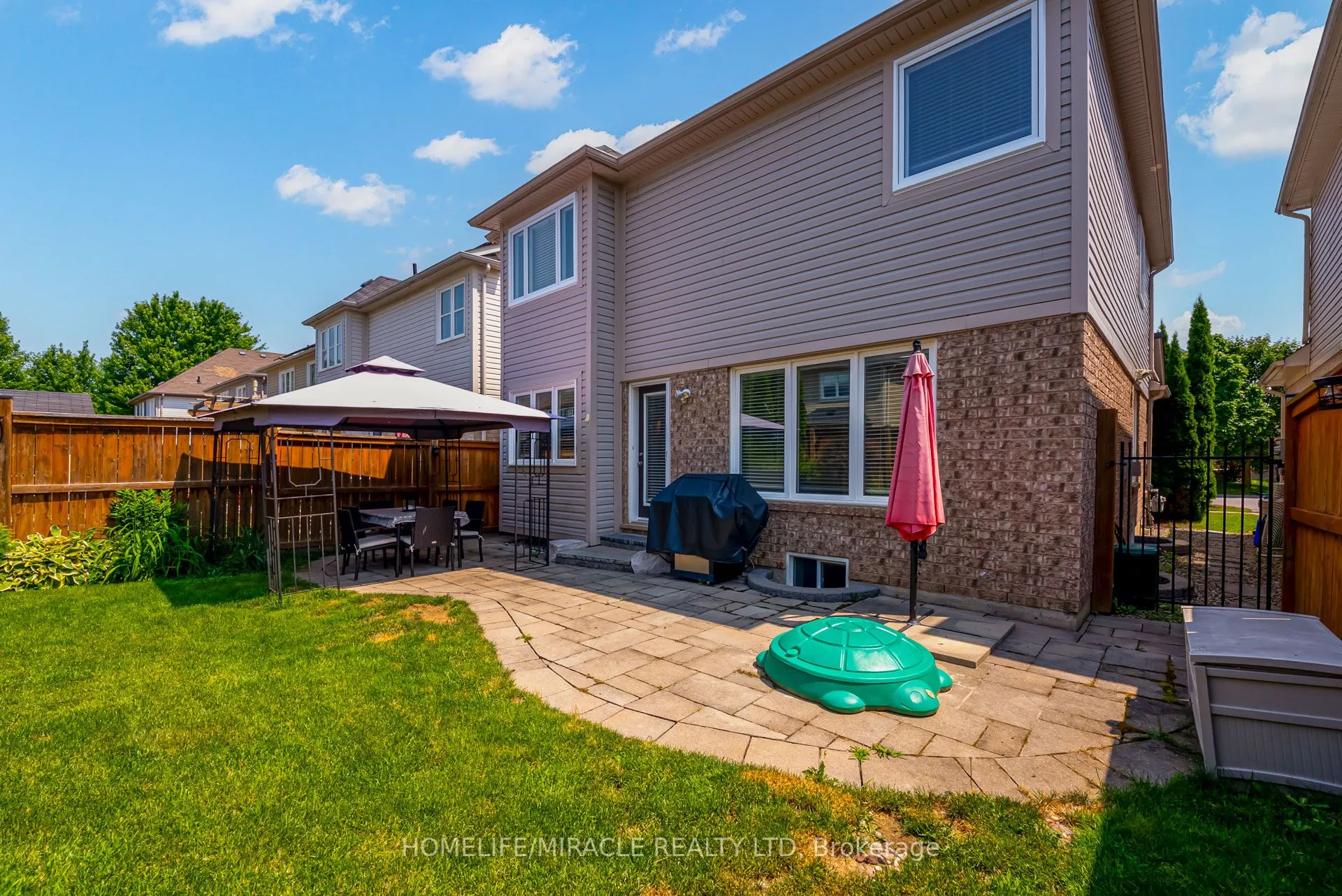 75 Kidd Crescent