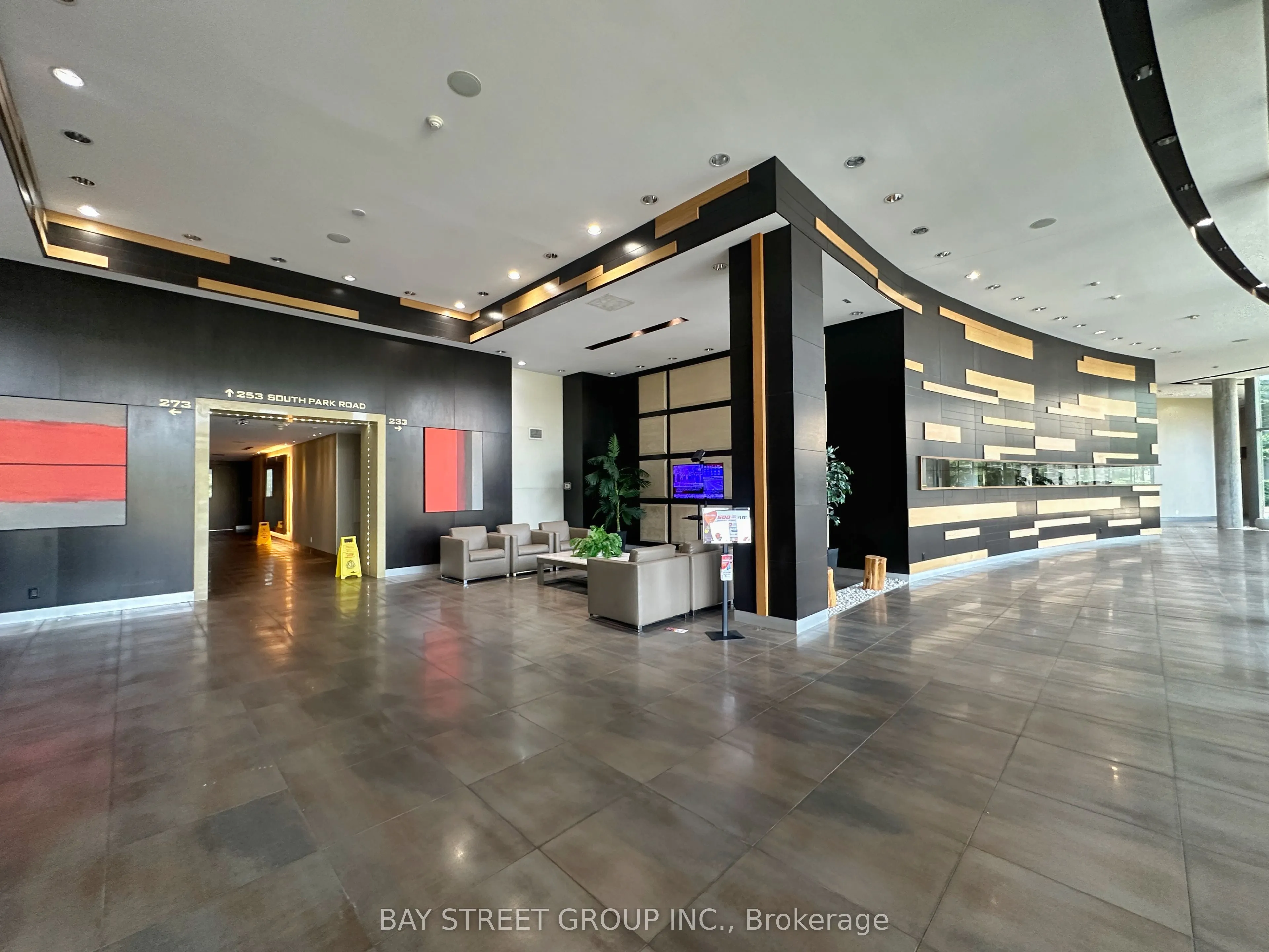 233 South Park Road, #207