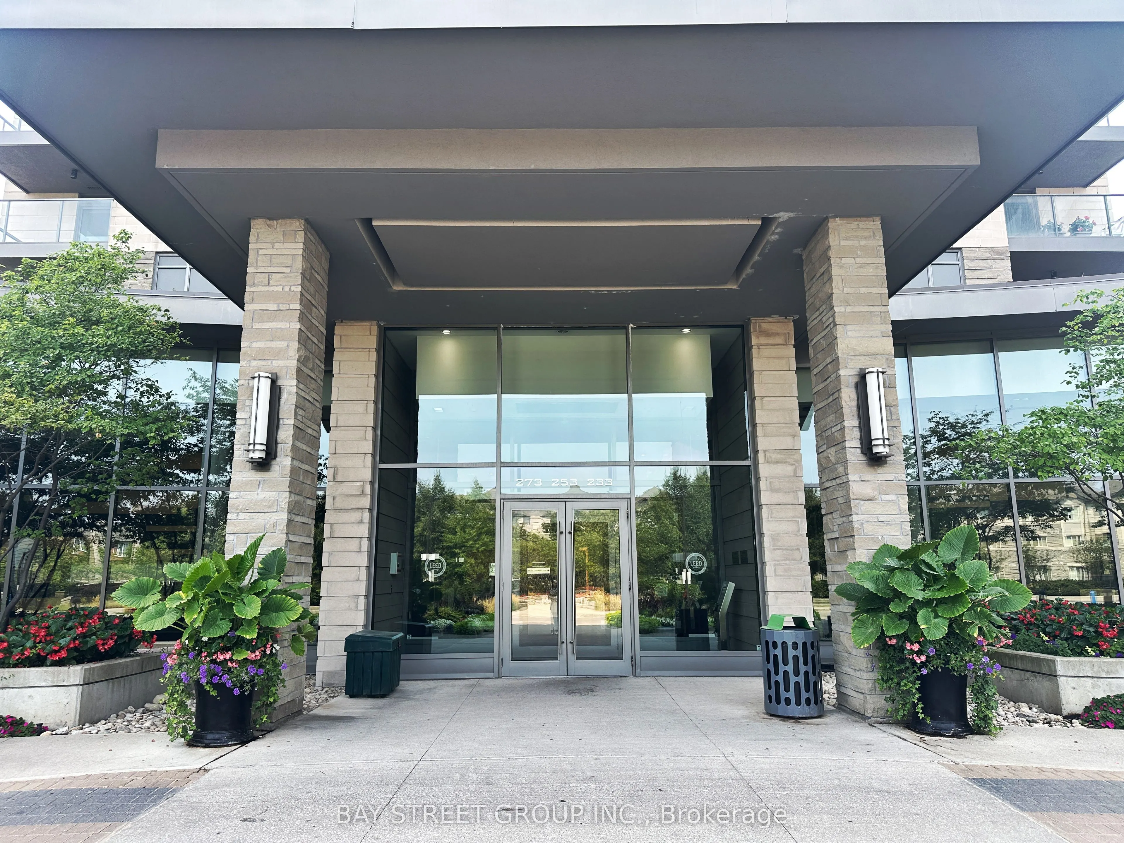 233 South Park Road, #207