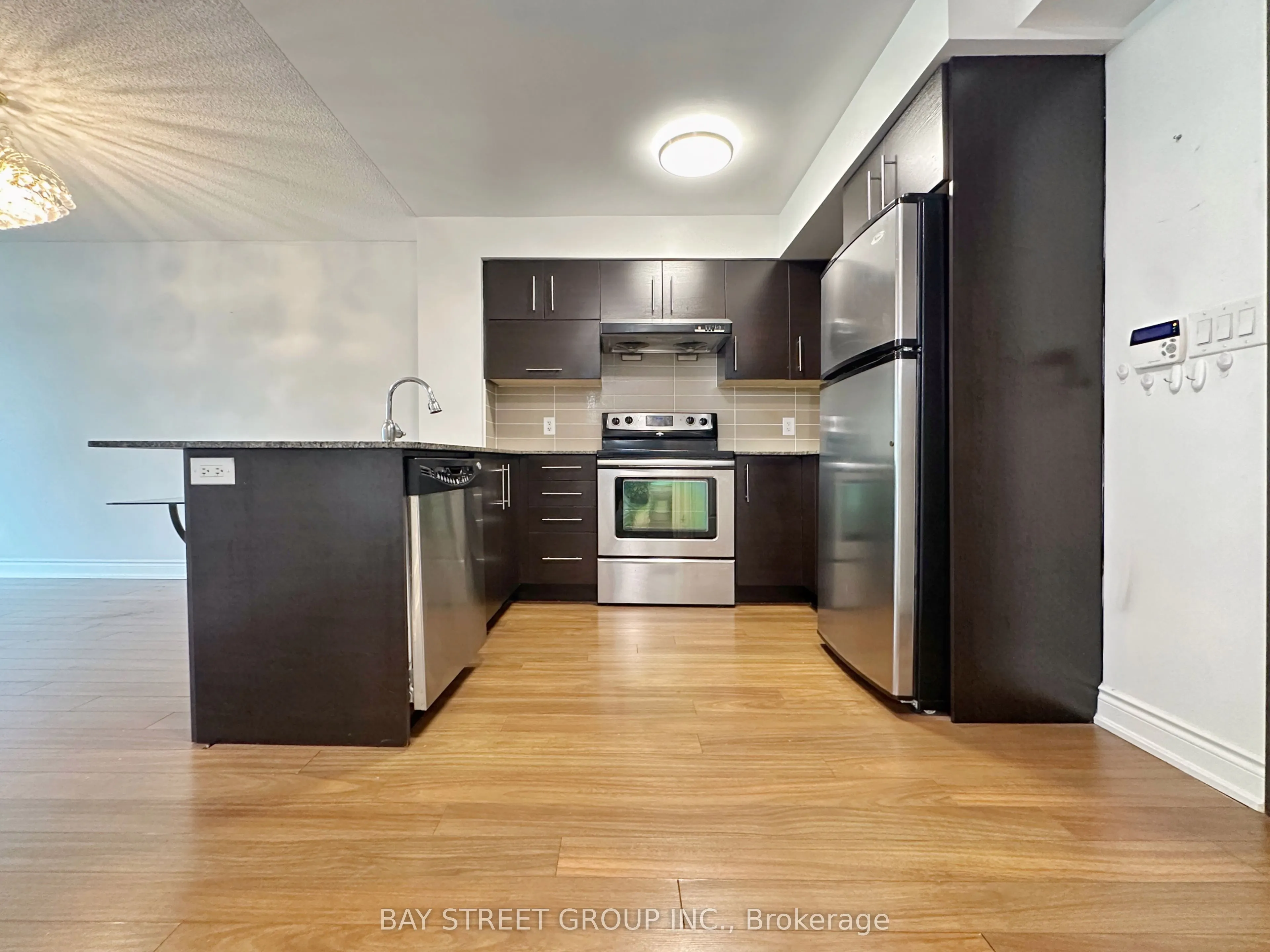 233 South Park Road, #207