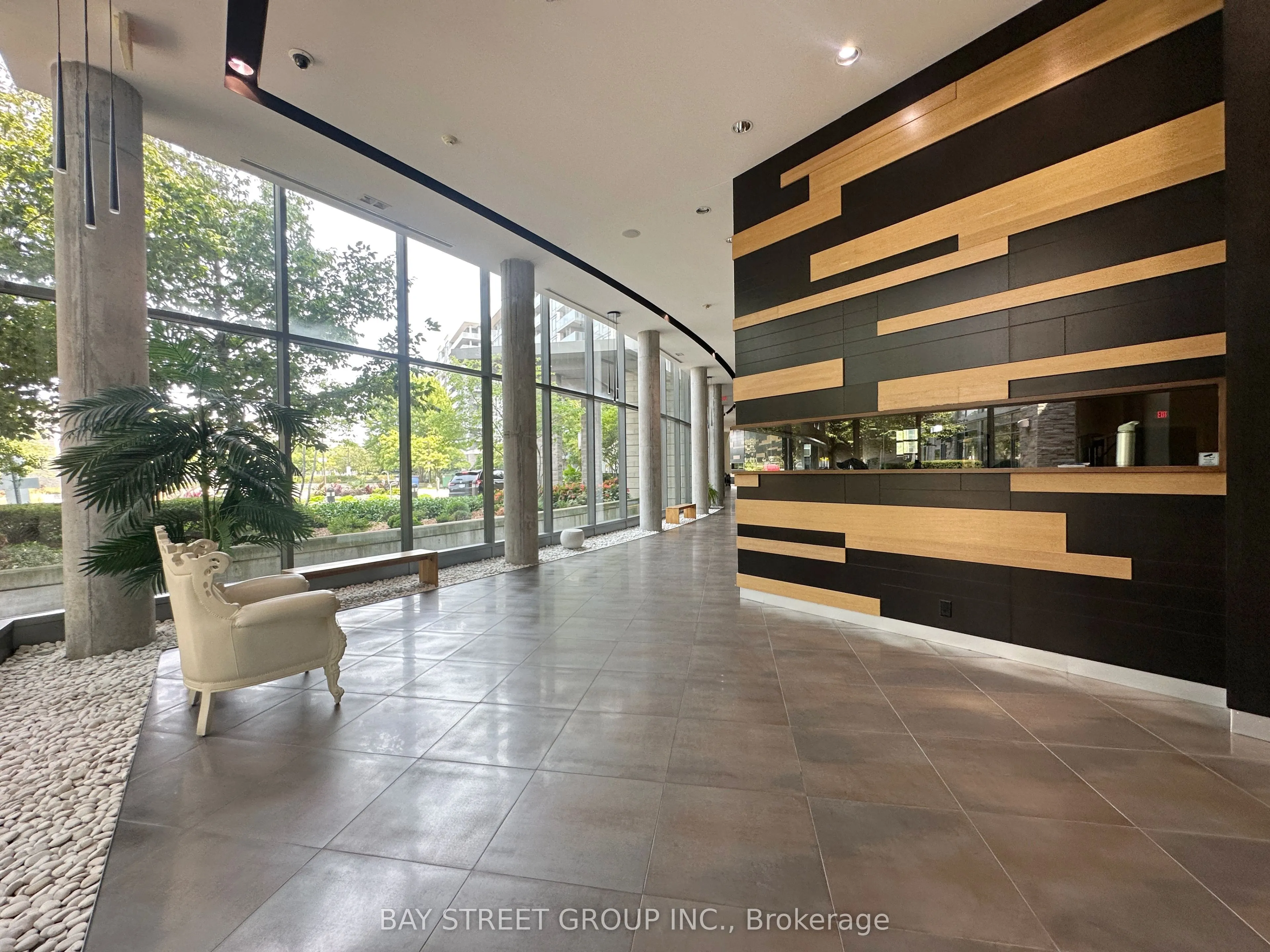 233 South Park Road, #207