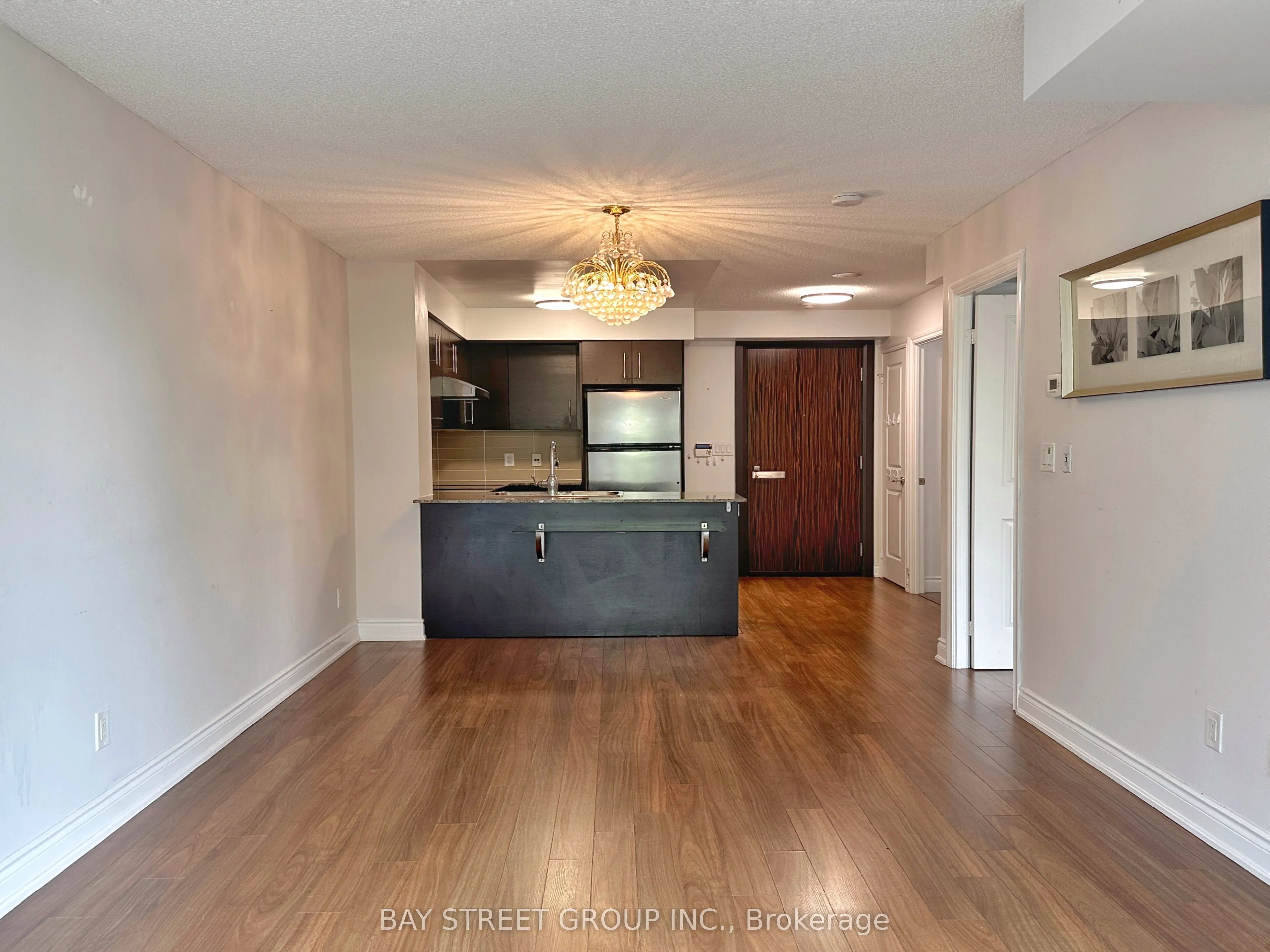 233 South Park Road, #207