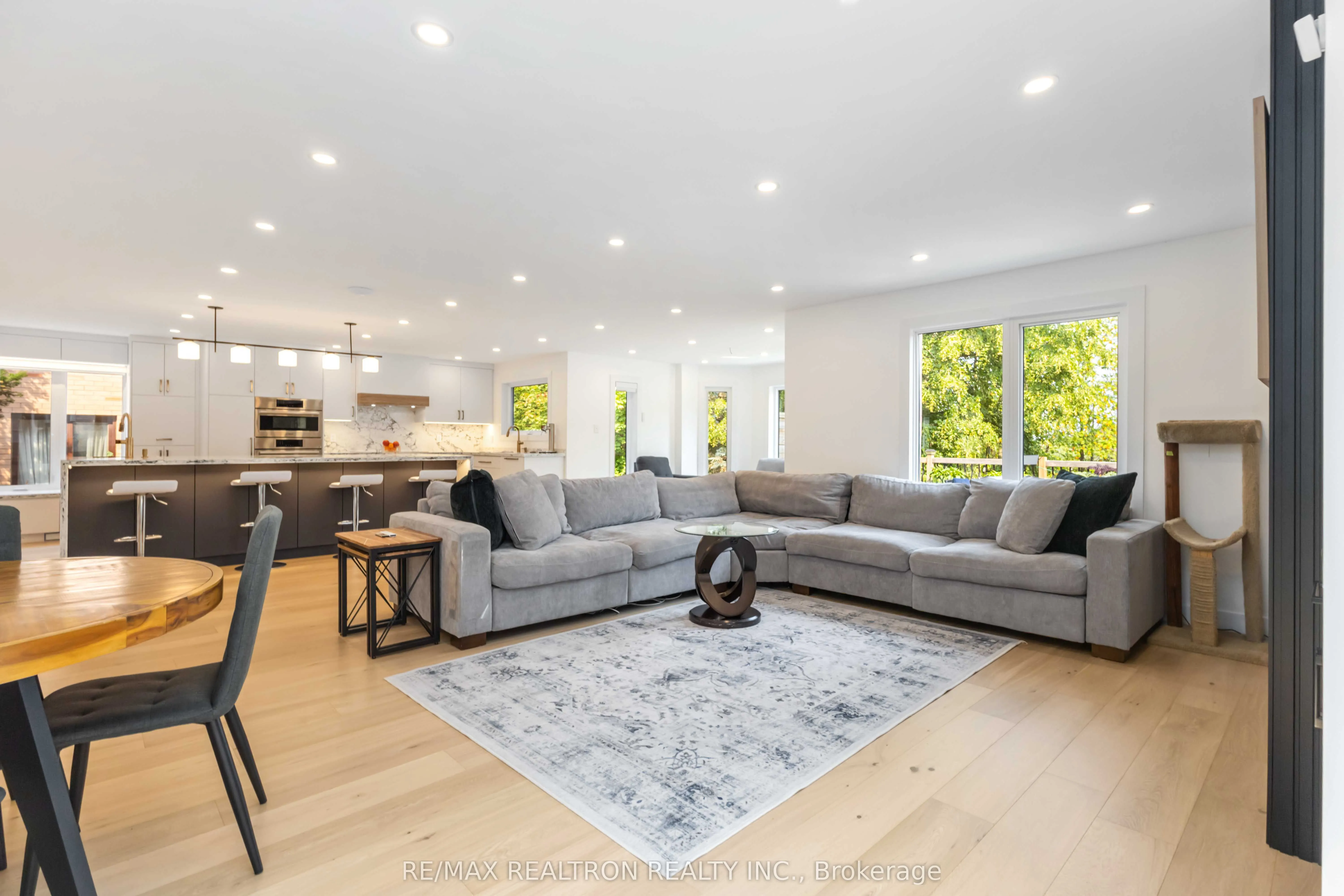 504 Traviss Drive