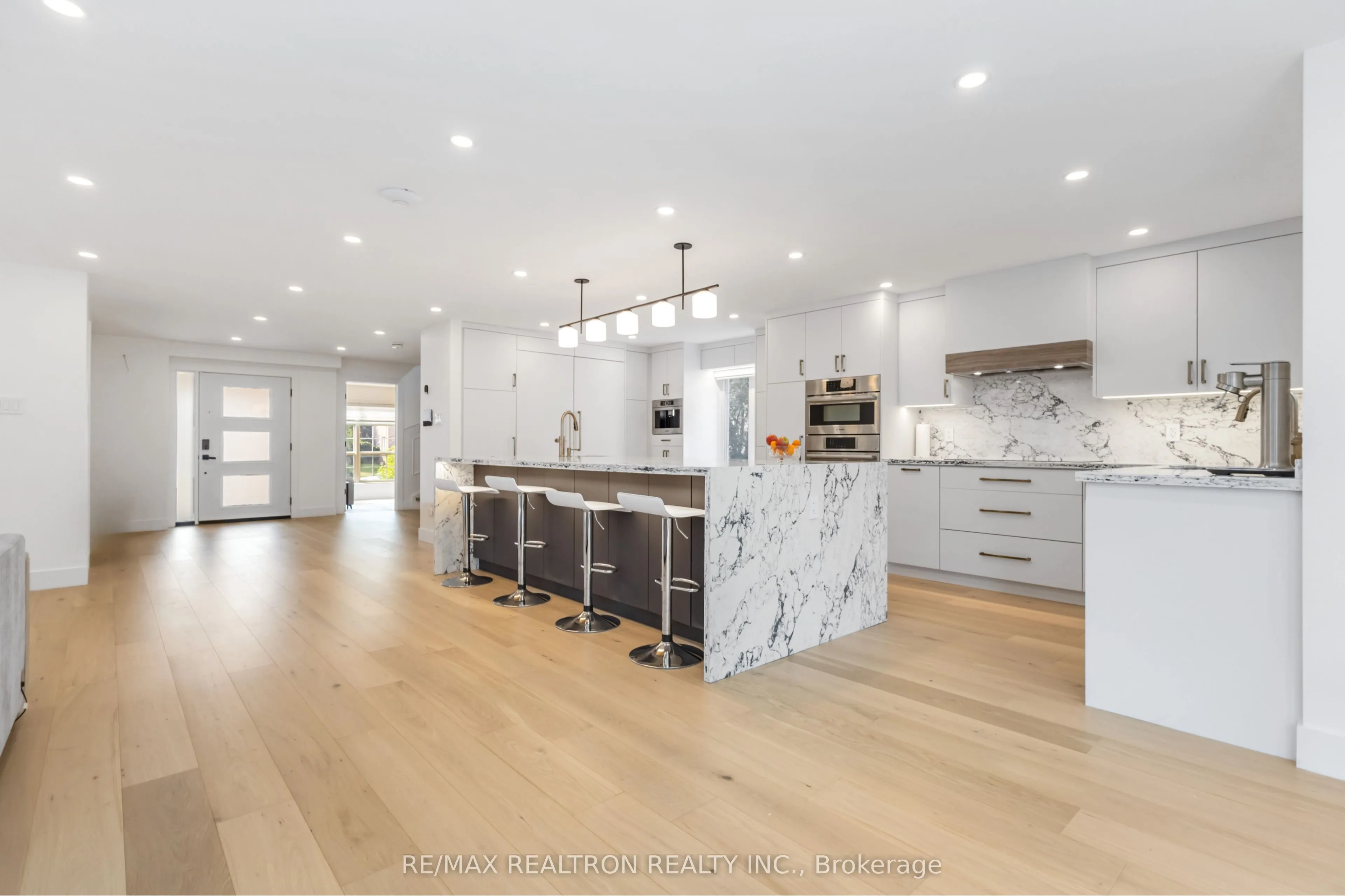 504 Traviss Drive